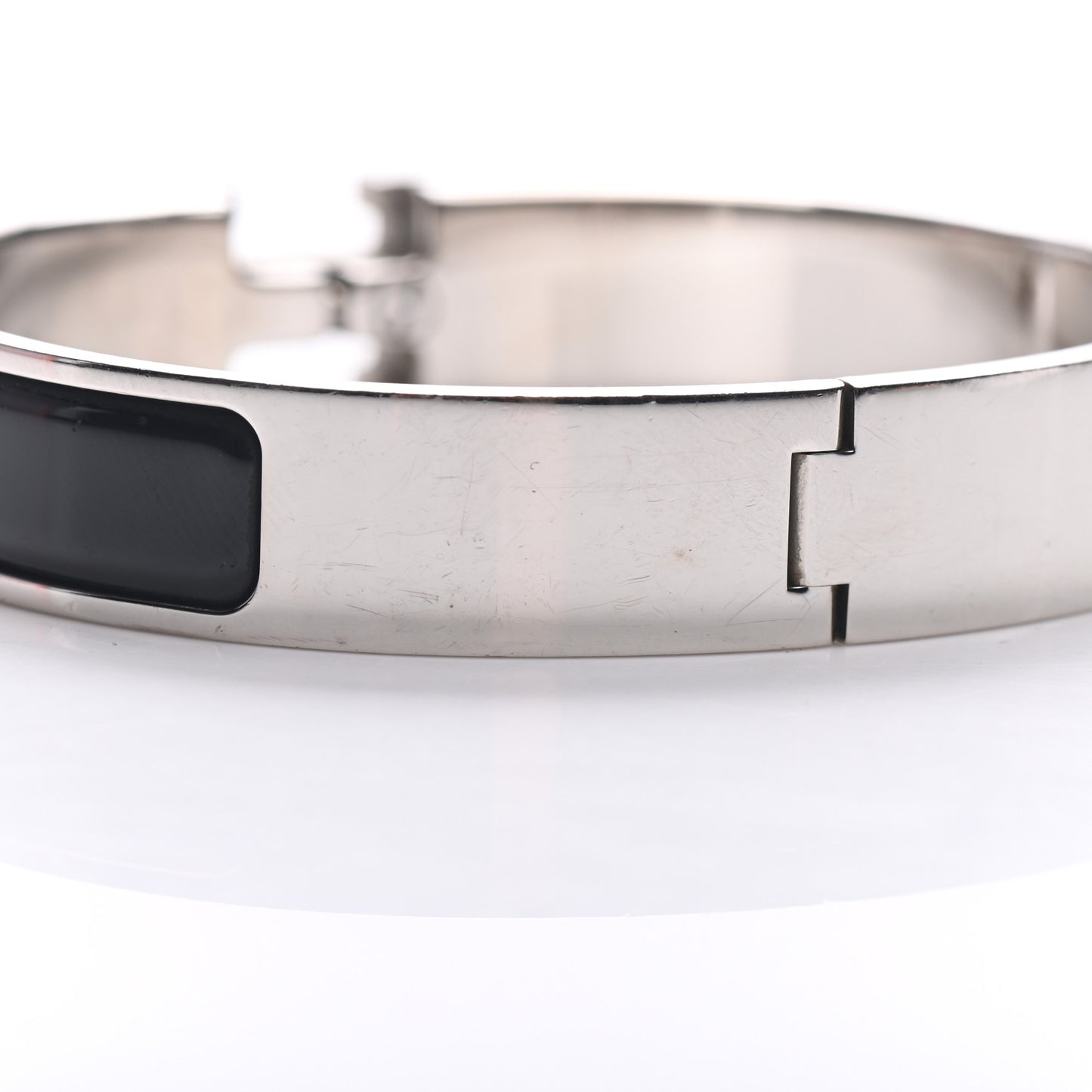 Enamel Narrow Clic Clac H Bracelet PM Black