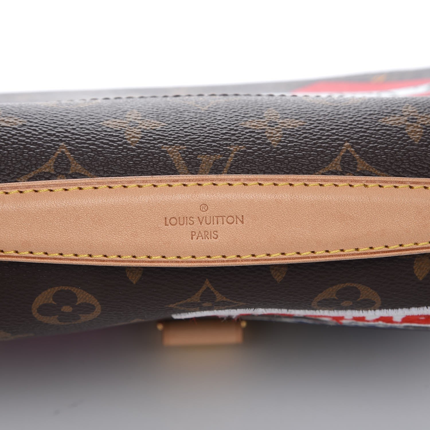 Louis Vuitton Monogram Patches Pochette Metis 8 of 8
