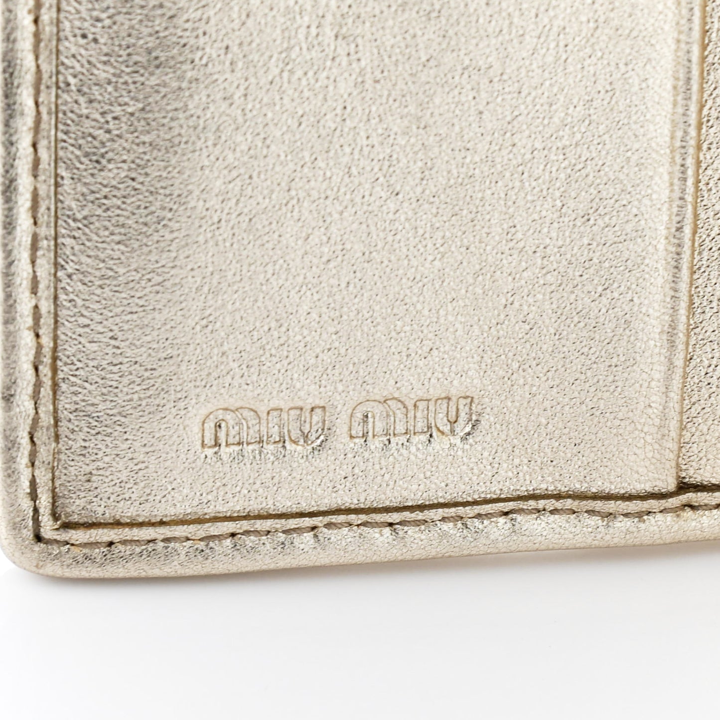Metallic Nappa Matelasse Crystal Pearl Logo Compact Wallet Gold
