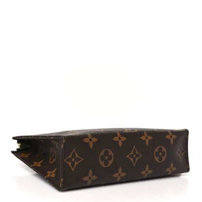 Louis Vuitton Monogram Toiletry Pouch 19 4 of 9