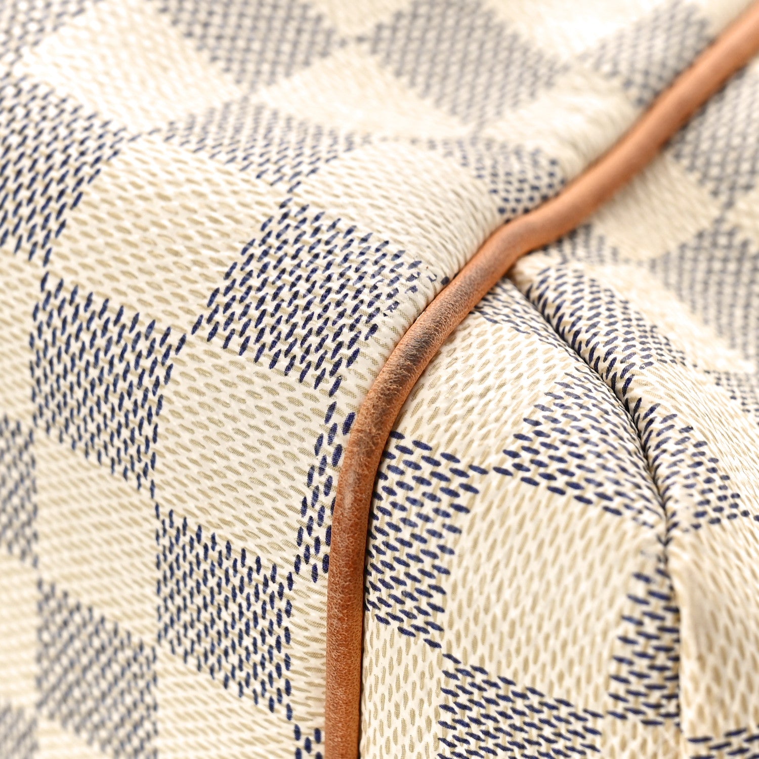 Louis Vuitton Damier Azur Totally MM 11 of 12