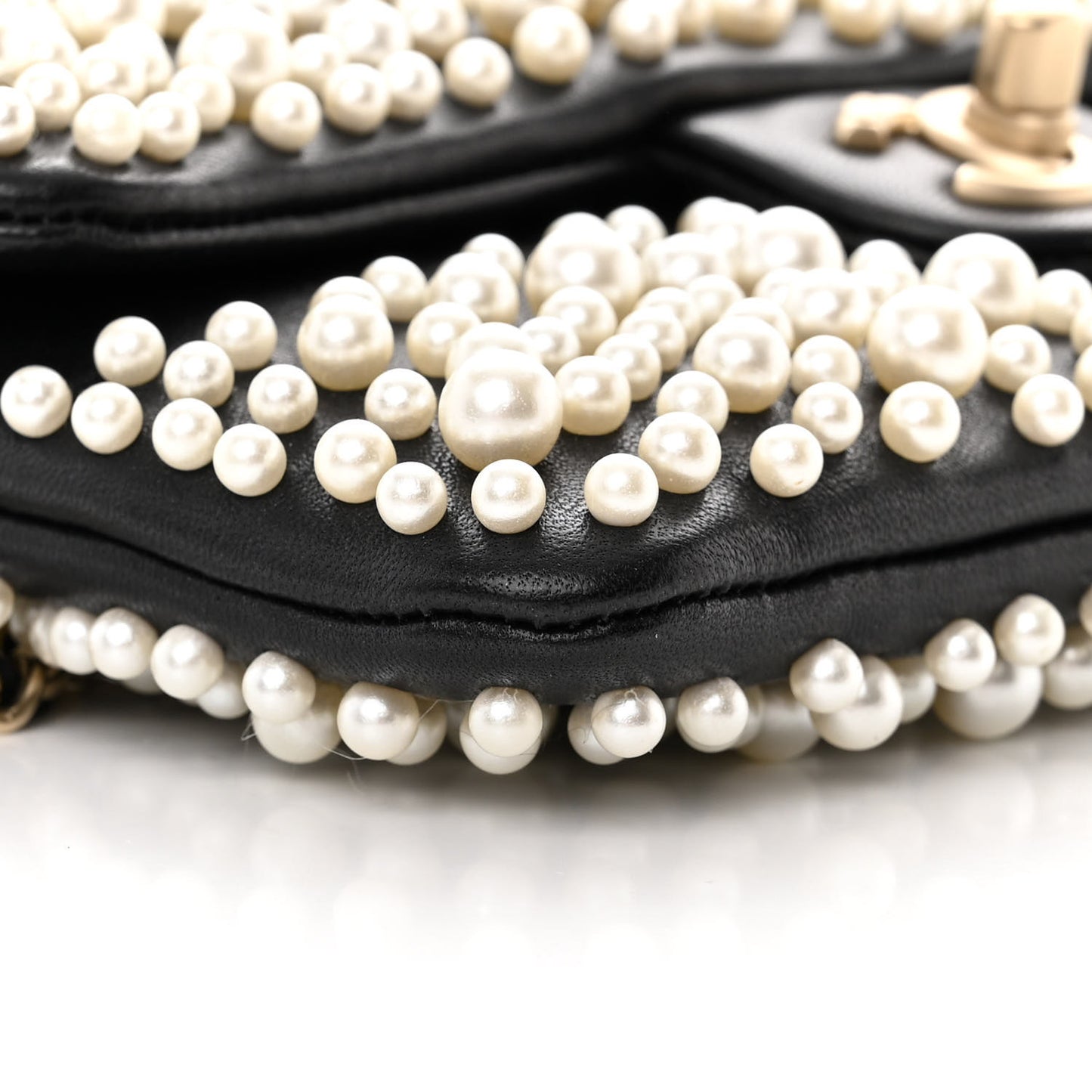 Lambskin Pearls Flap Black