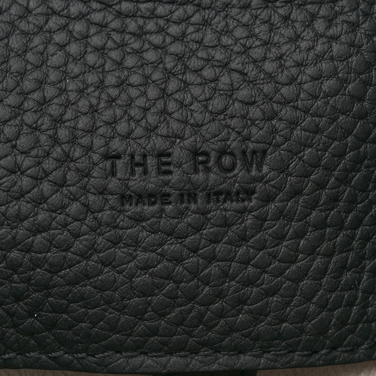 Matte Grained Calfskin Soft Margaux 12 Black