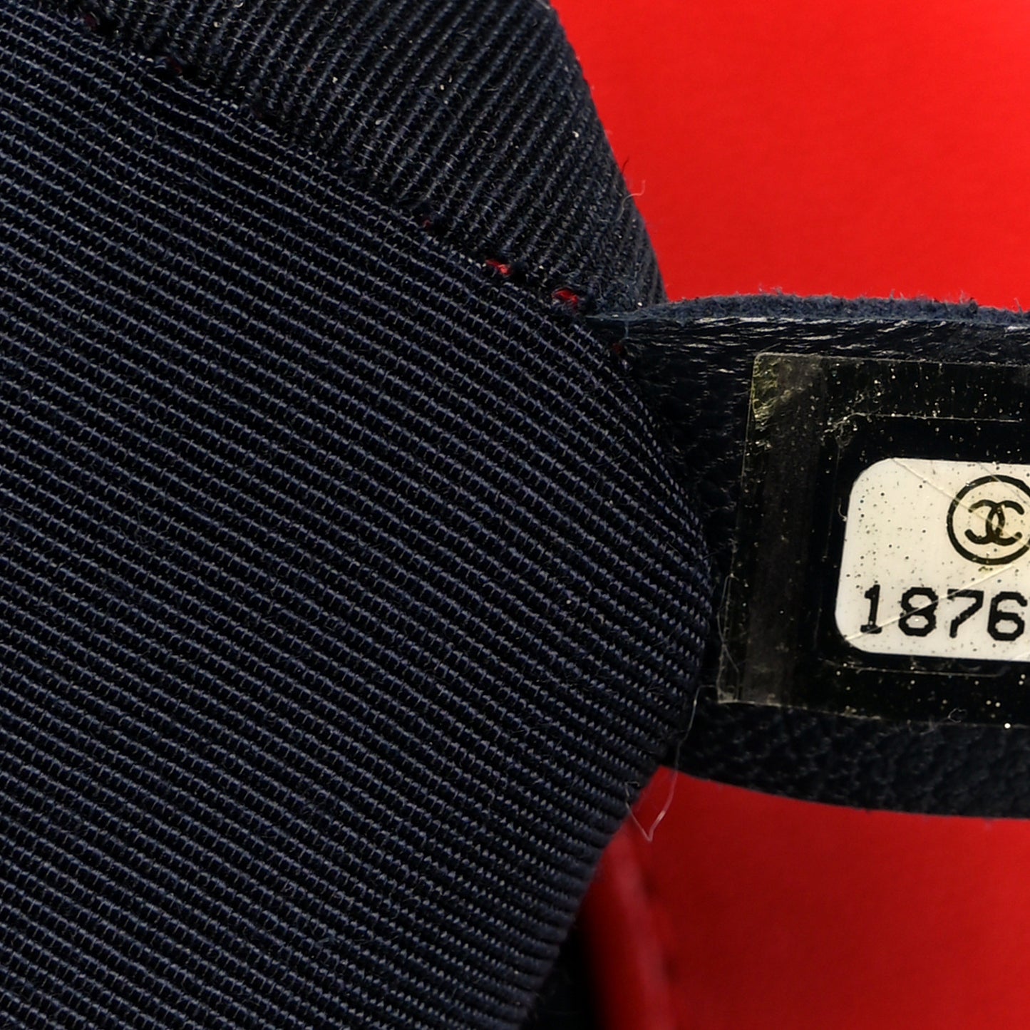 Lambskin Embossed New Medium Boy Cube Flap Red