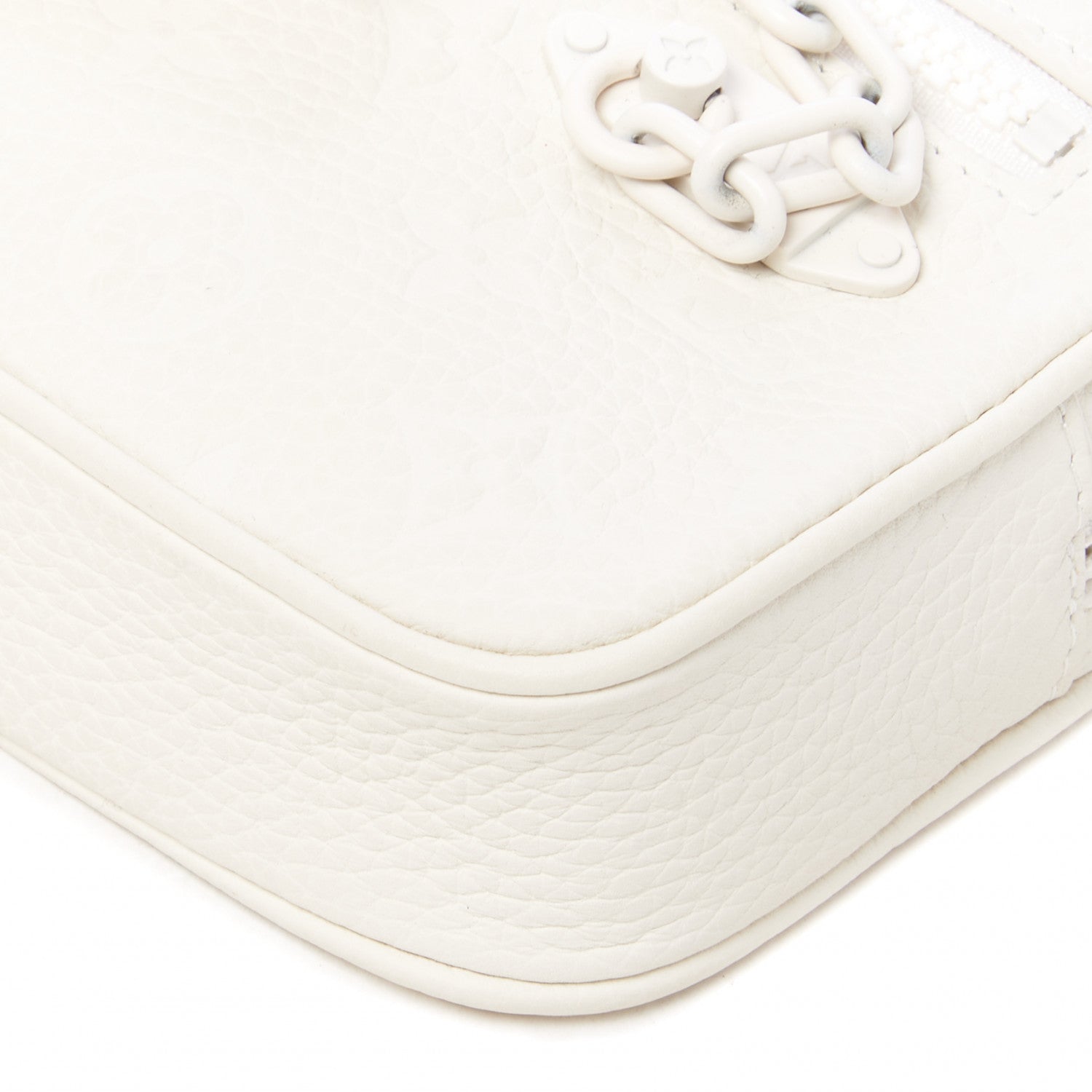 Louis Vuitton Taurillon Monogram Pochette Volga White 4 of 8