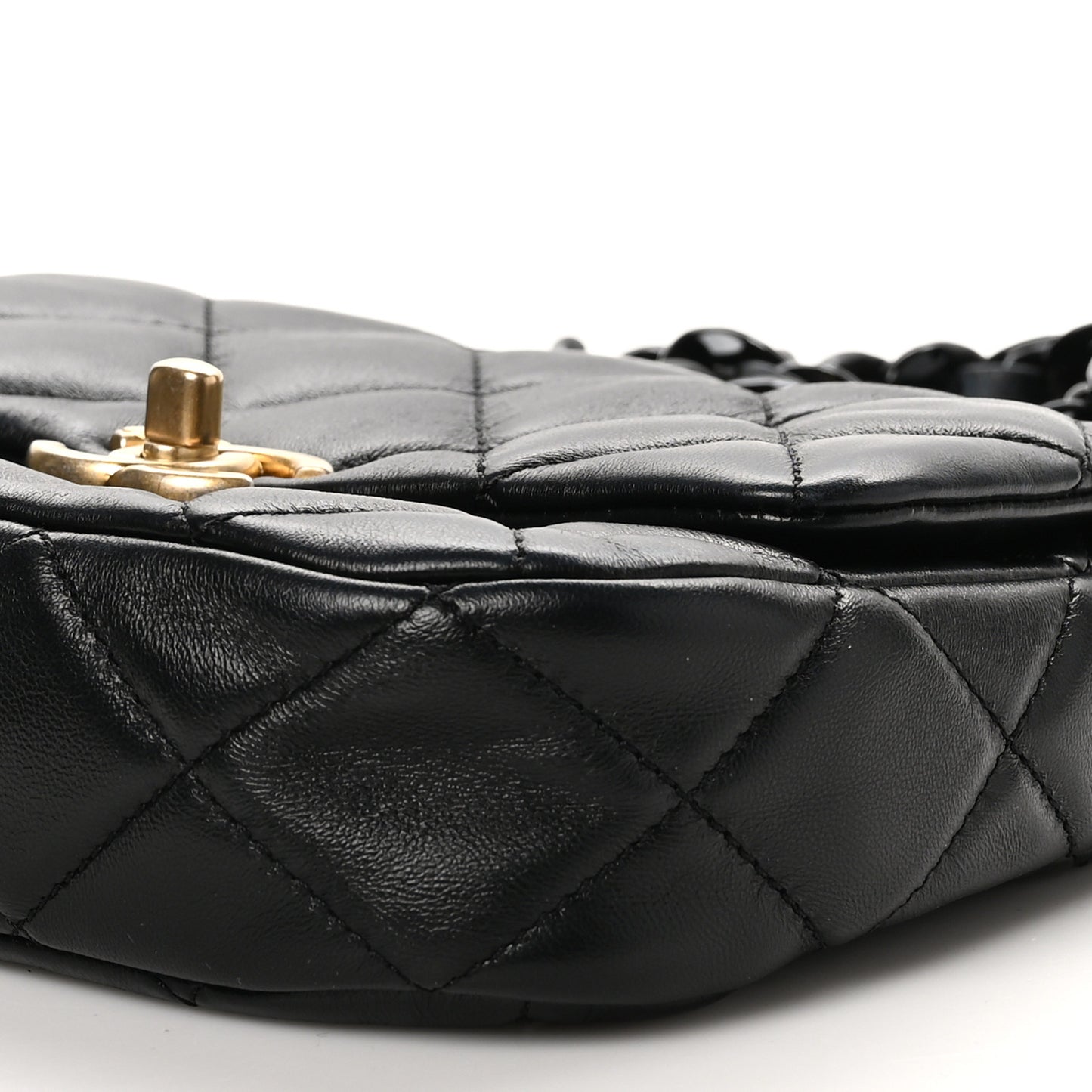 Lambskin Quilted Mini Lacquered Chain Flap Black