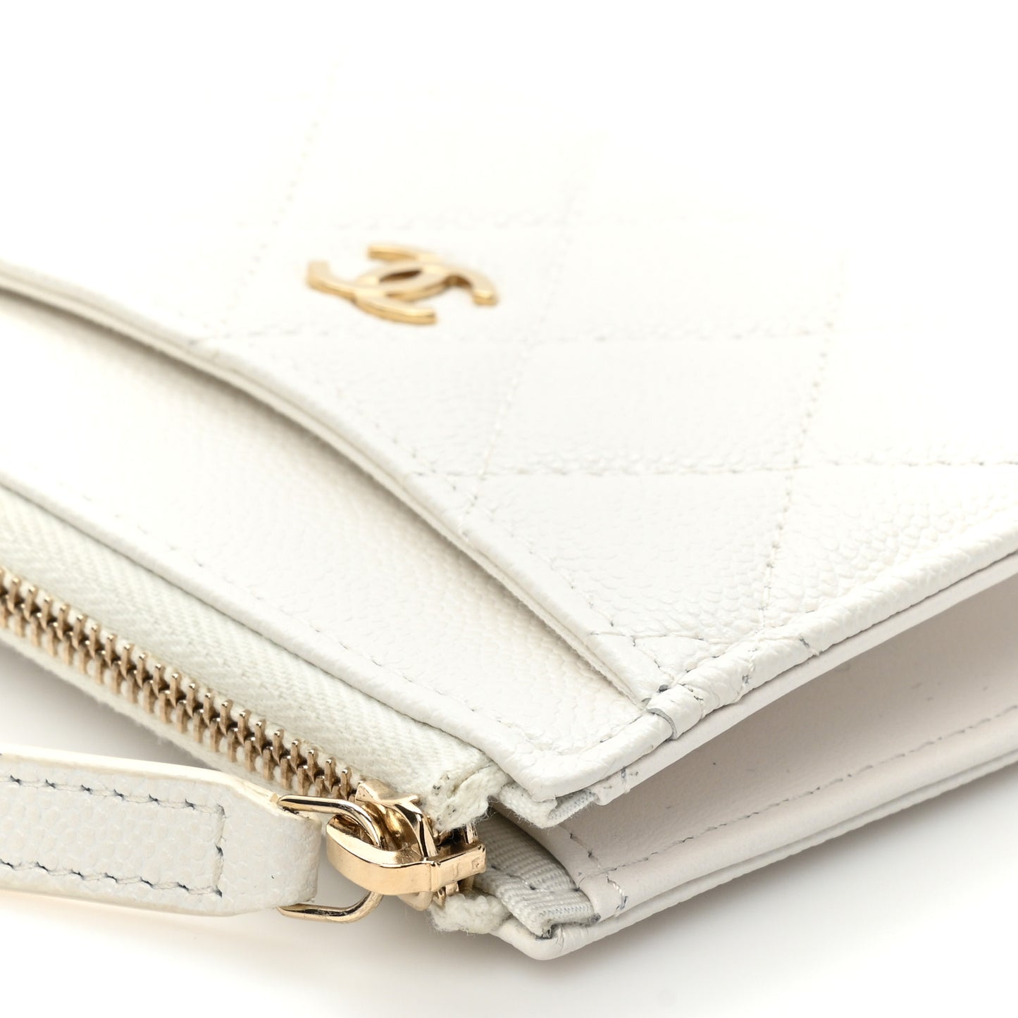 Caviar Quilted CC Zip Around Card Holder White
