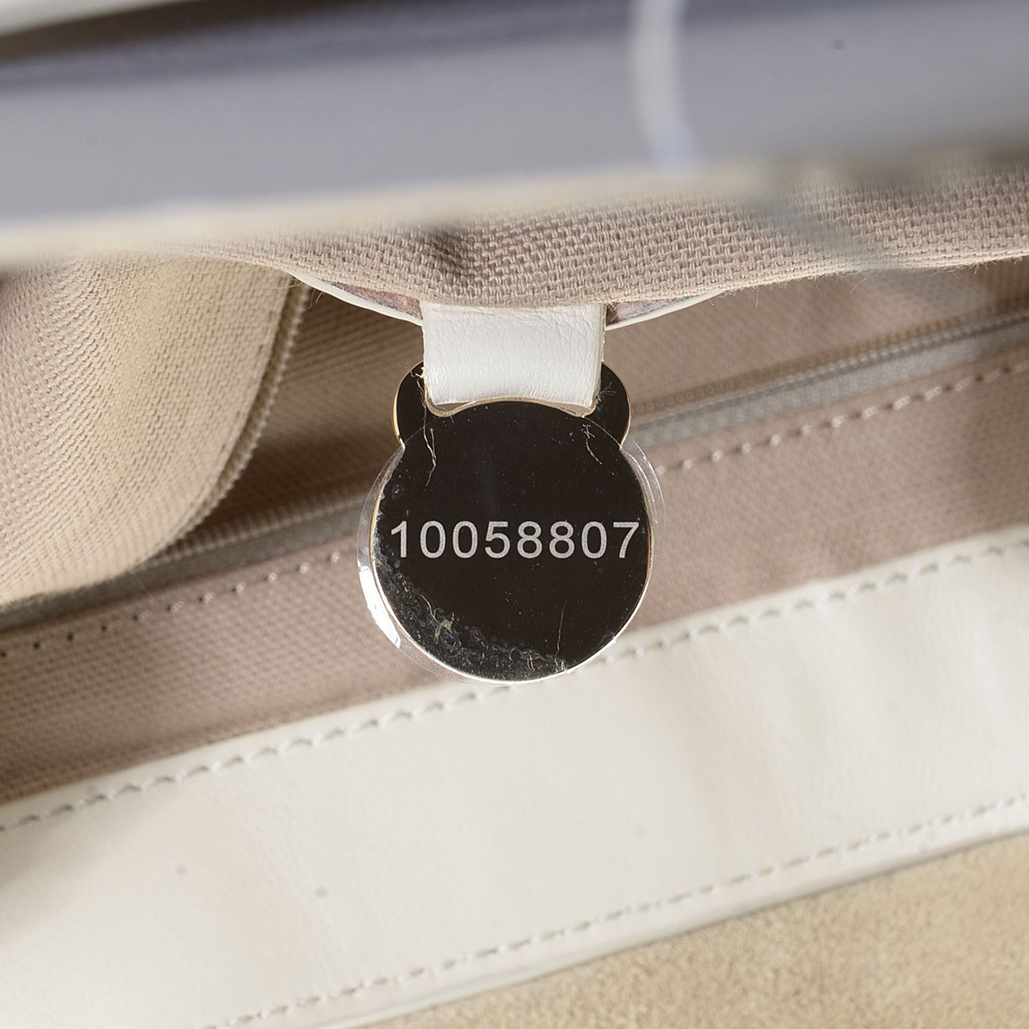 Mulberry Silky Calfskin Oversized Alexa Cream 8 of 14