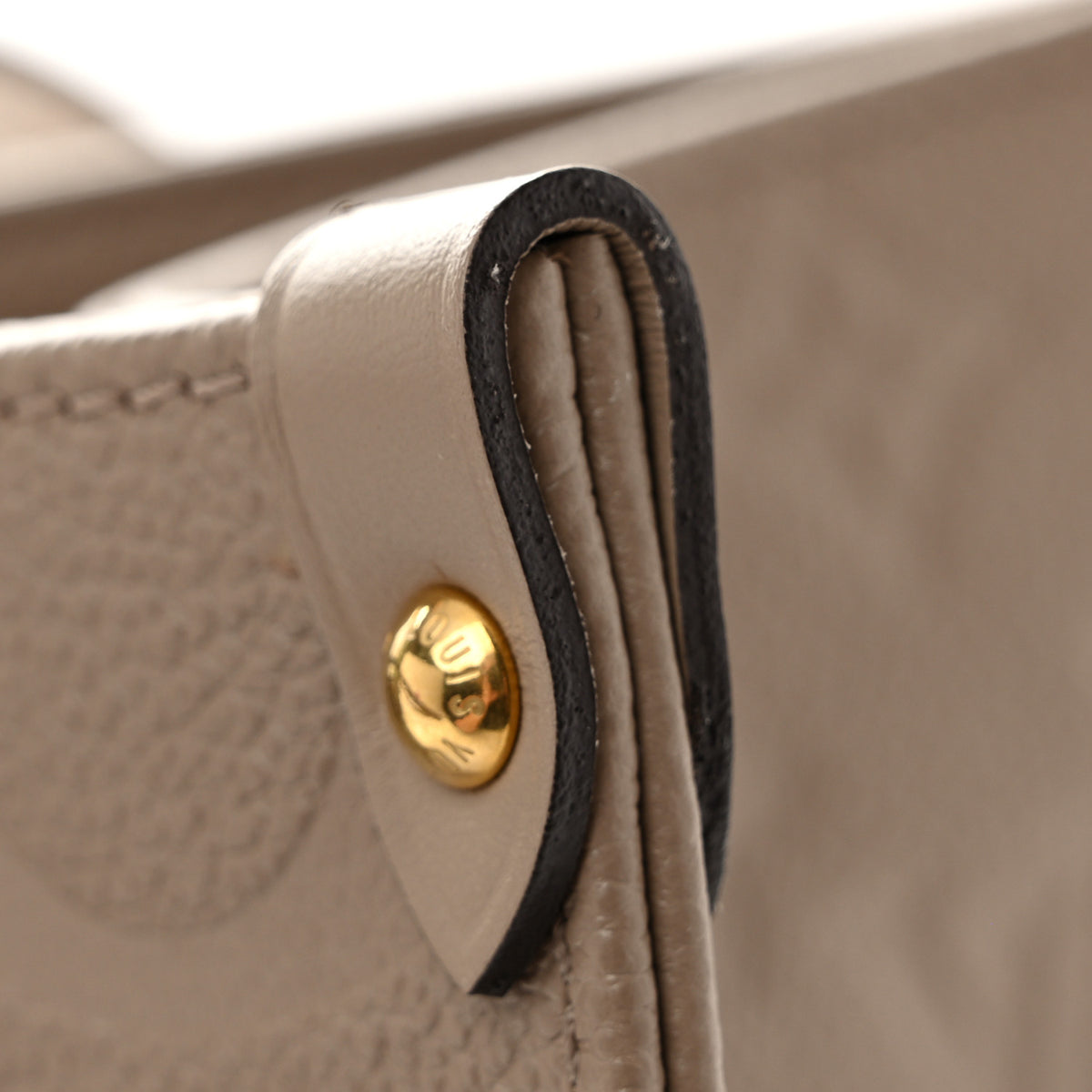 Louis Vuitton Empreinte Monogram Giant Onthego MM Tourterelle 11 of 11