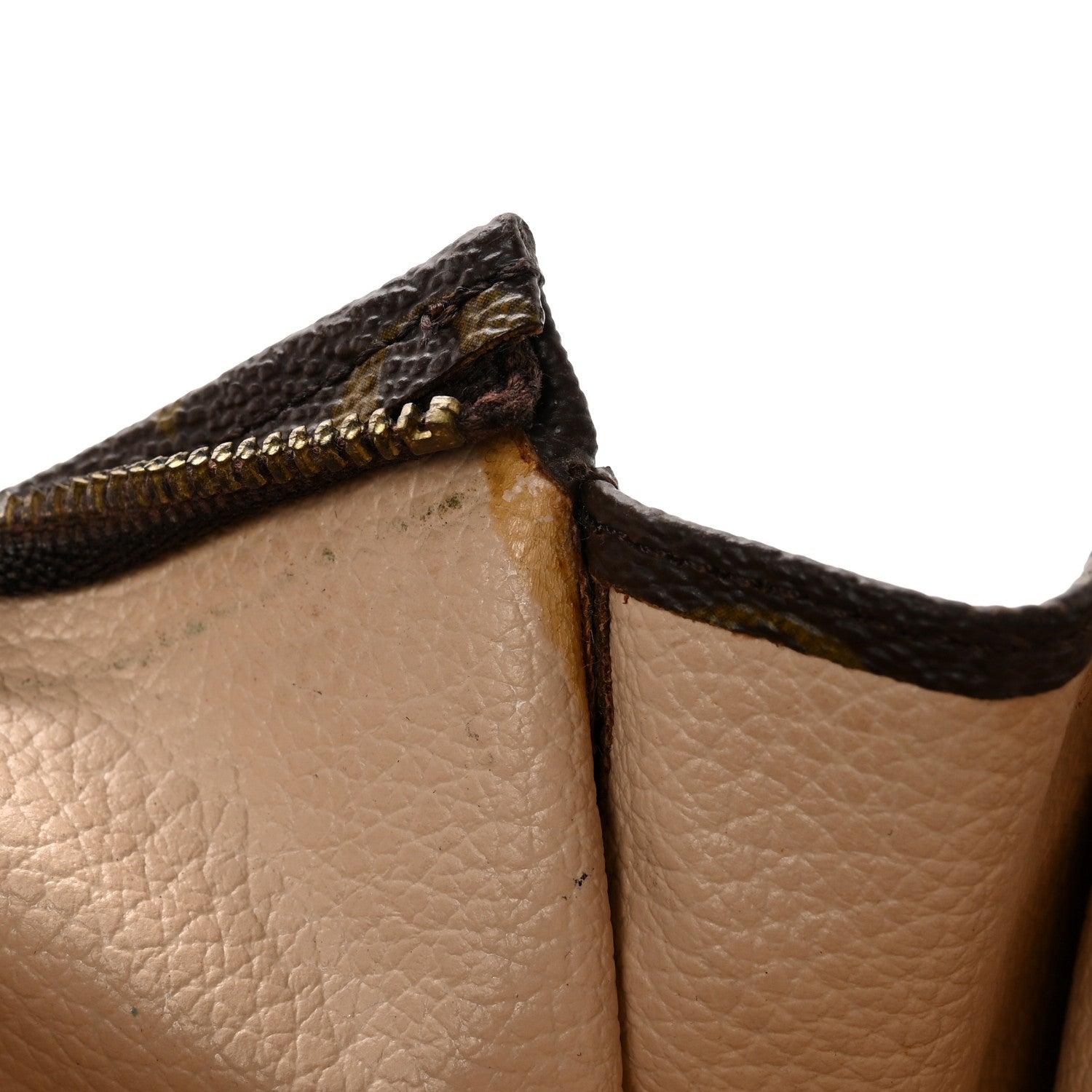 Louis Vuitton Monogram Toiletry Pouch 26 9 of 11
