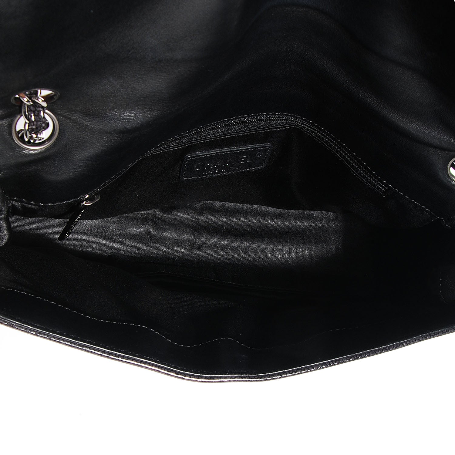 Chanel Glazed Caviar Diamond Shine Medium Flap Black 6 of 8