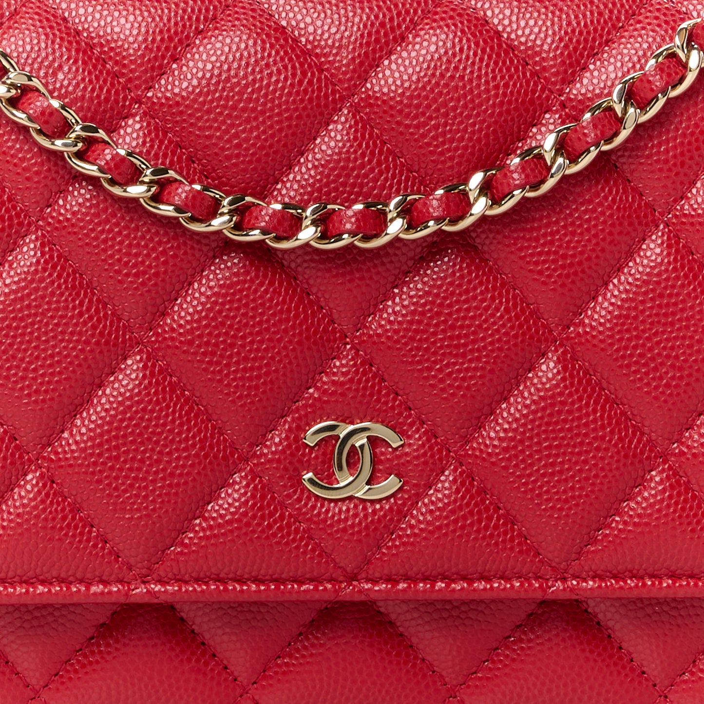 Caviar Quilted Wallet on Chain WOC Red