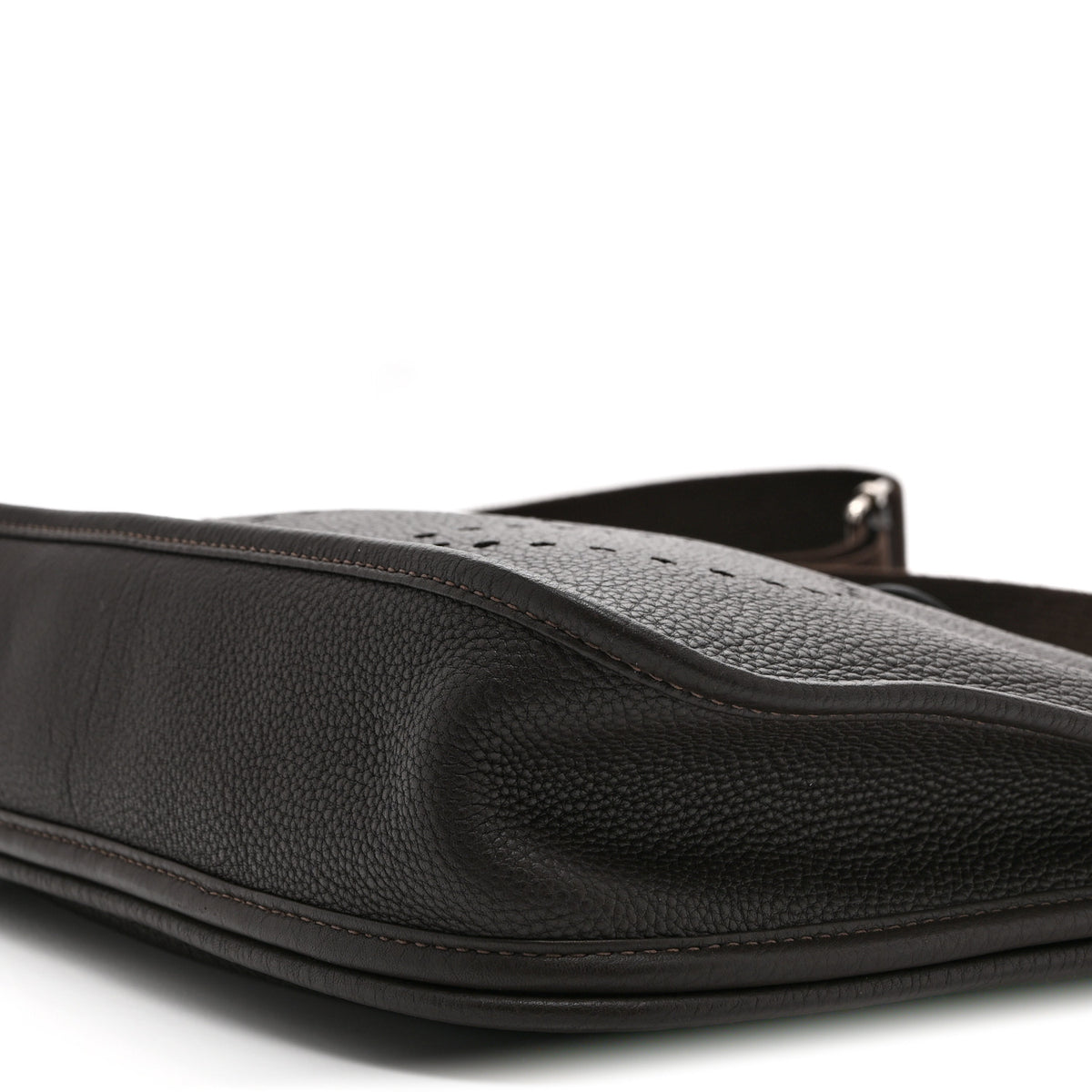 Taurillon Clemence Evelyne III PM Ebene