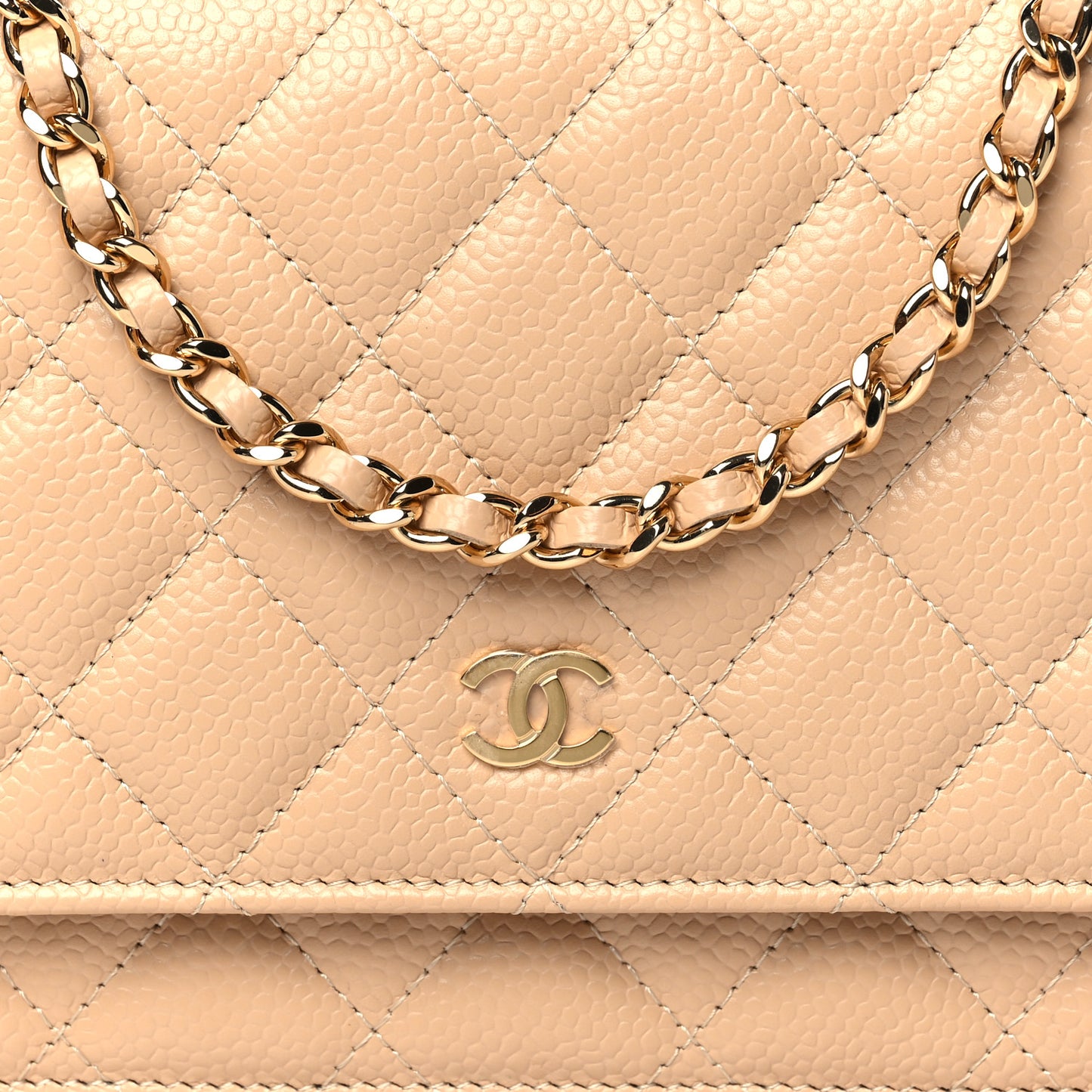 Caviar Quilted Wallet on Chain WOC Beige