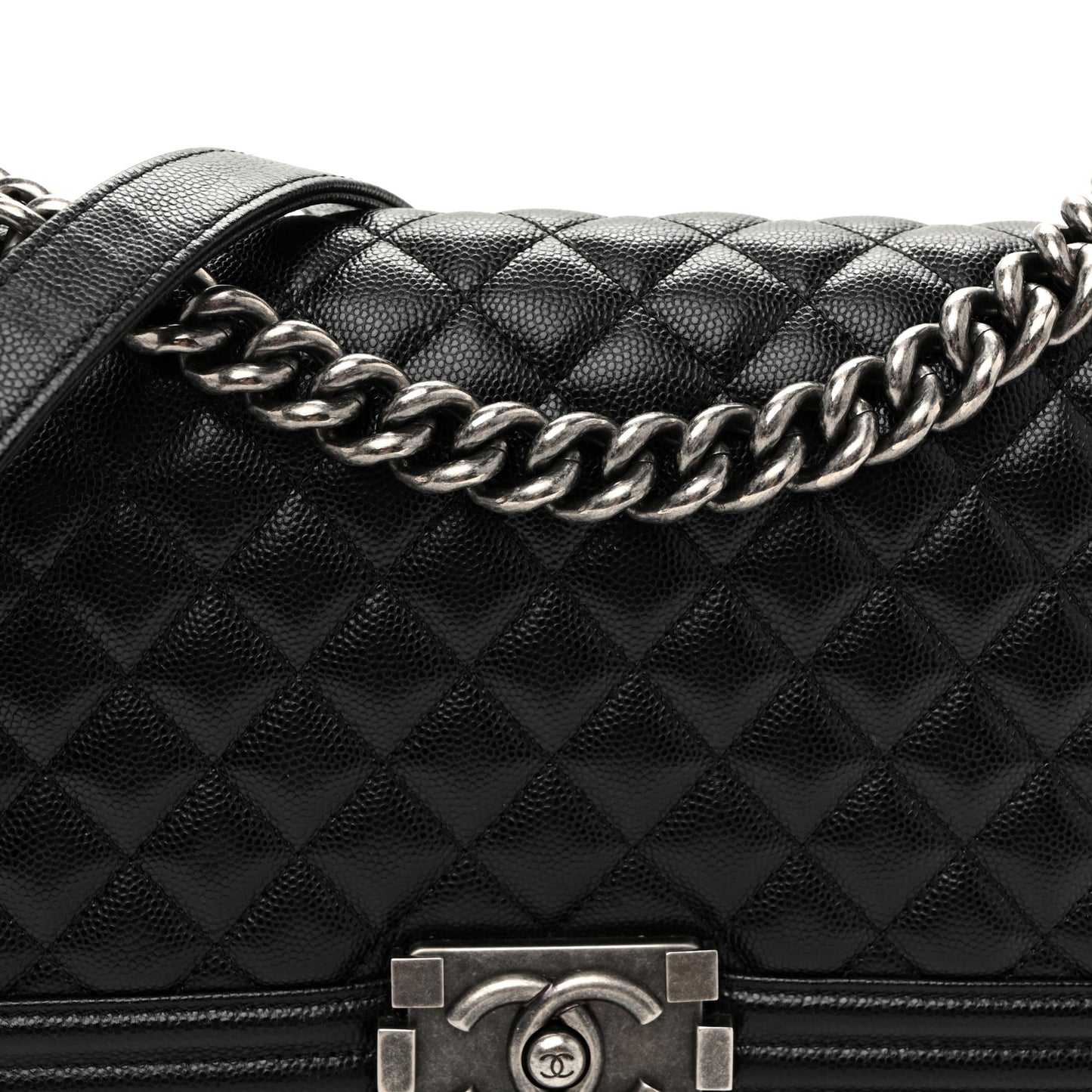 Caviar Quilted Medium Boy Flap Black