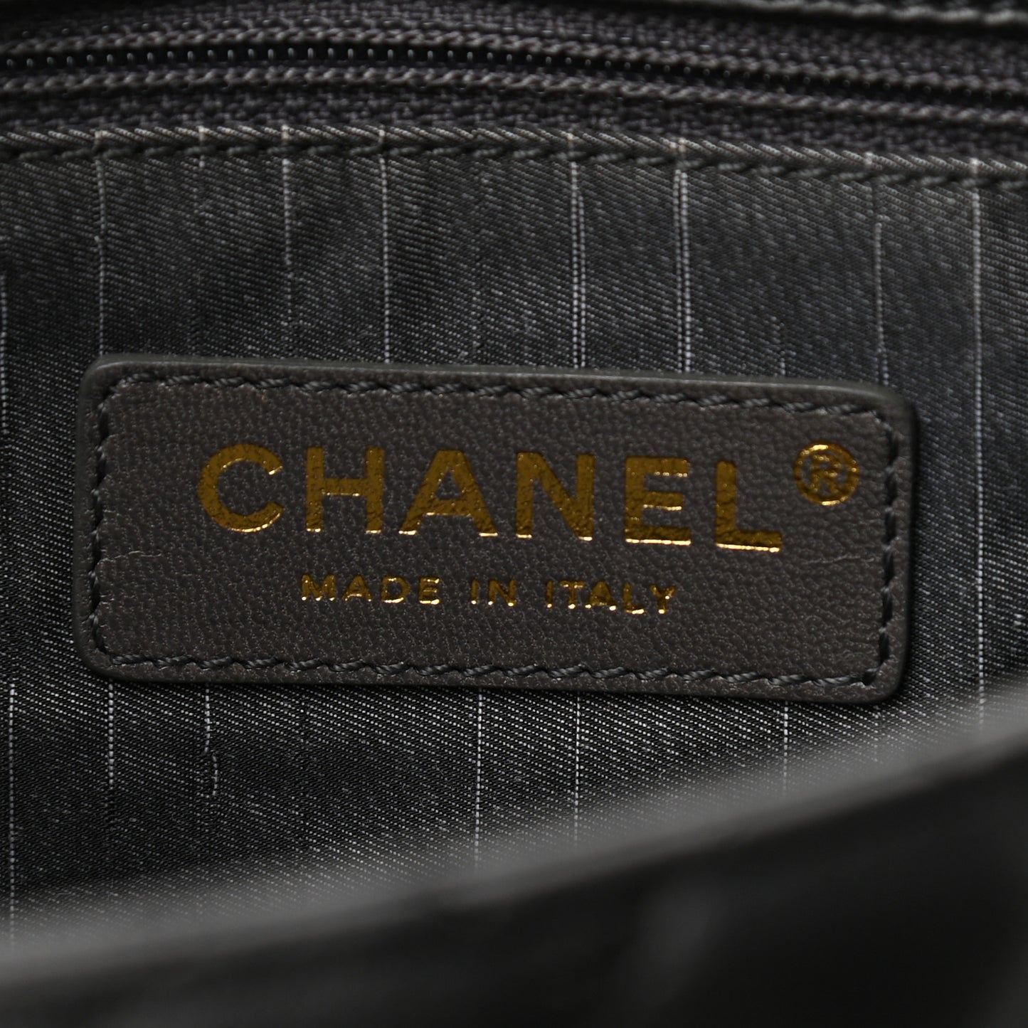 Lambskin Quilted Medium Westminster Pearl Flap Black