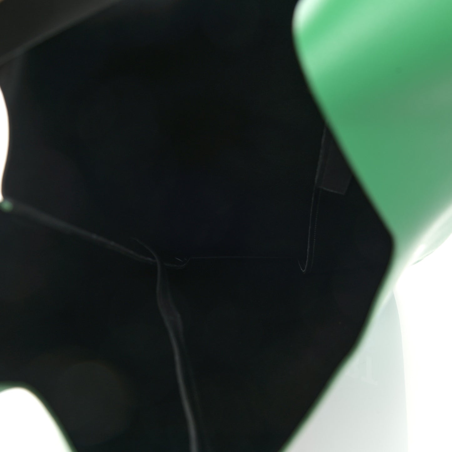 Grained Calfskin Winter 18 Campaign Medium Supermarket Tote Green Black