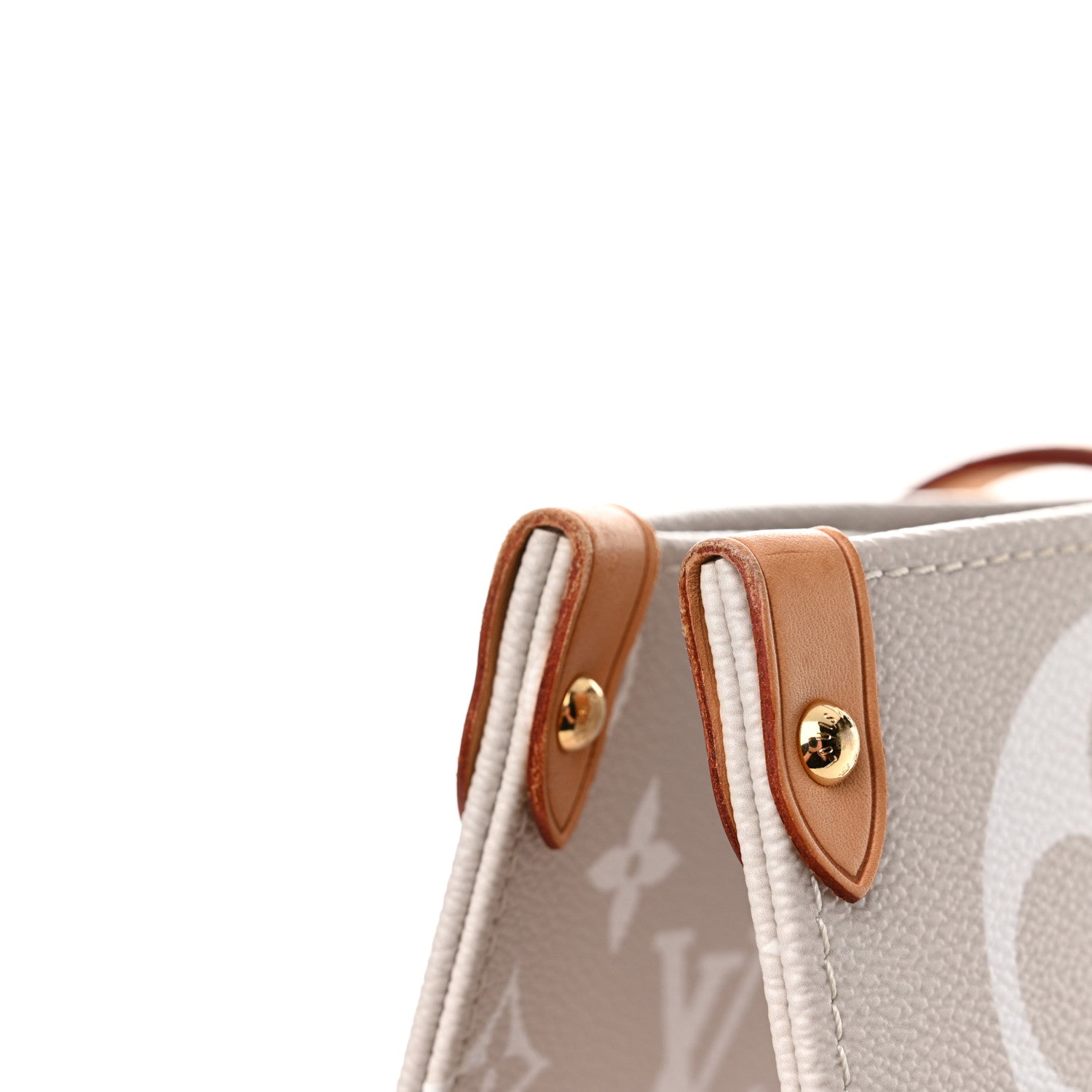 Louis Vuitton Monogram Giant By The Pool OnTheGo GM Brume 15 of 16