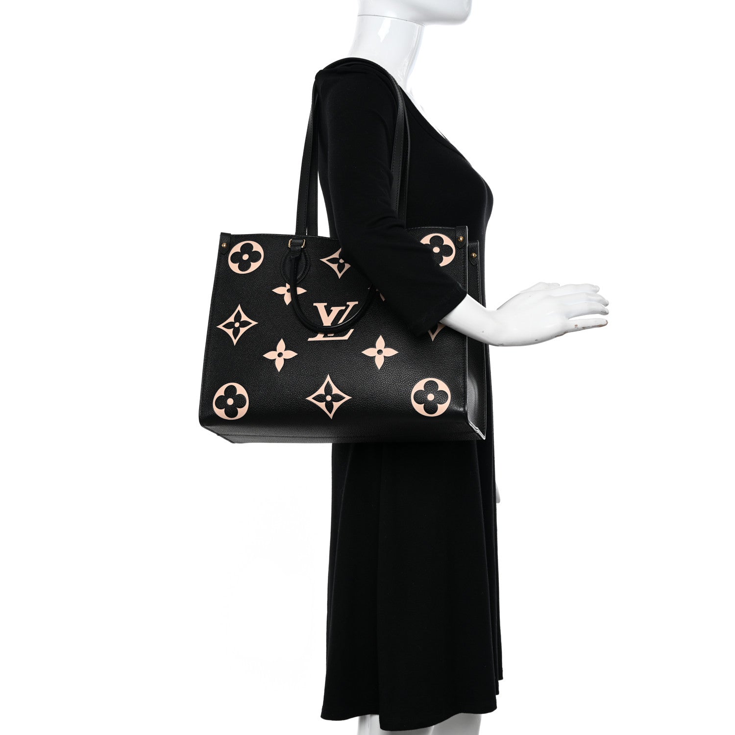 Louis Vuitton LOUIS VUITTON Empreinte Monogram Giant Onthego MM Black Beige 2 of 10