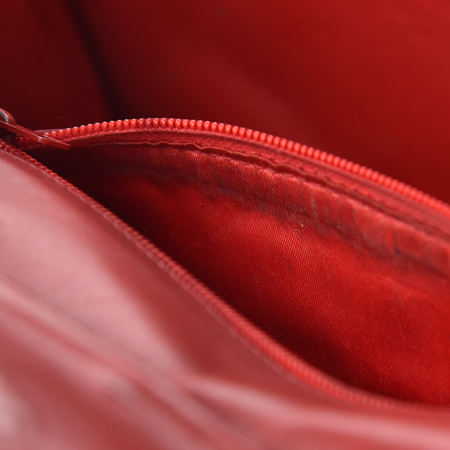 Lambskin Quilted Tassel Shoulder Flap Bag Red