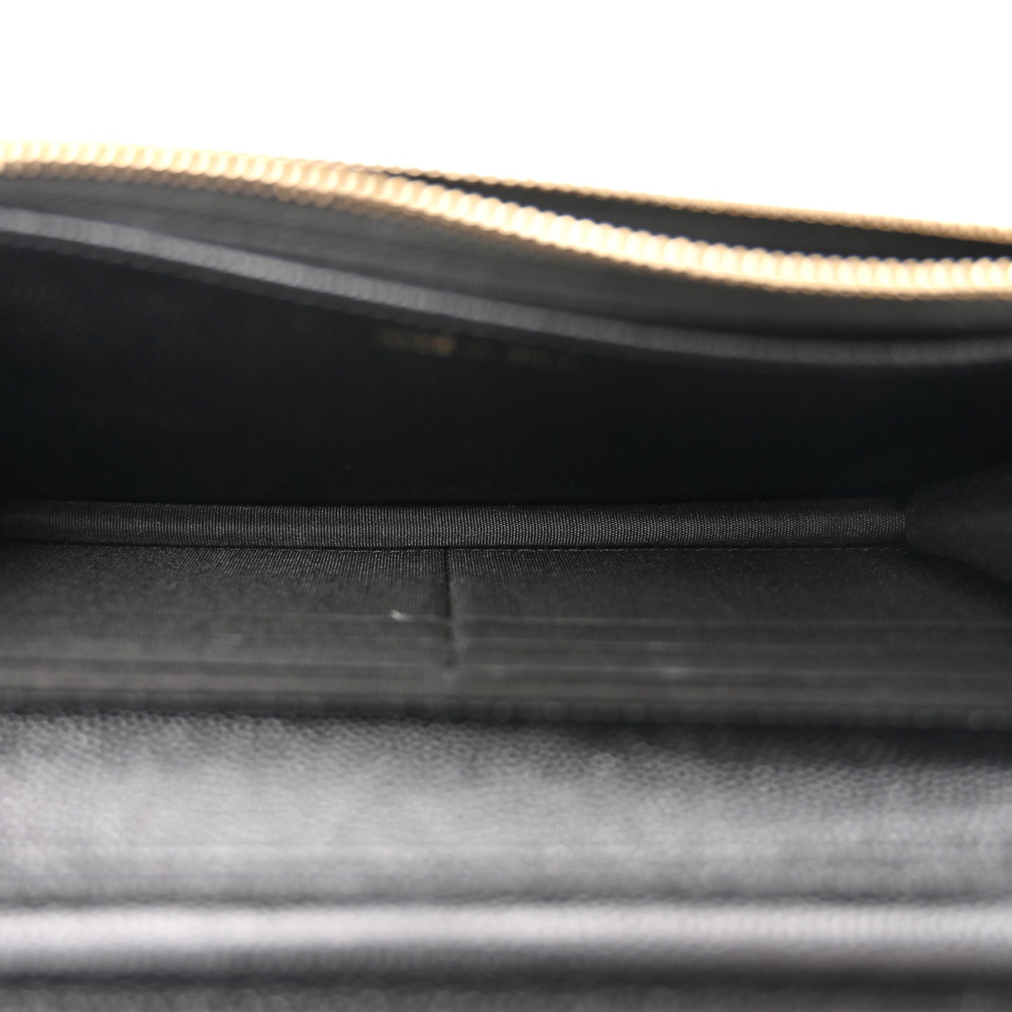 Caviar Quilted Golden Class Wallet On Chain WOC Black