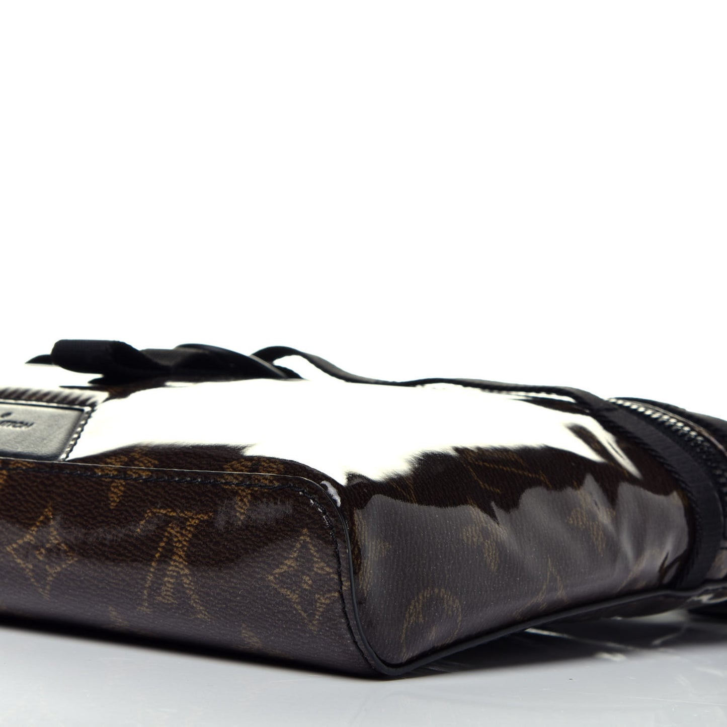 Monogram Glaze Messenger PM