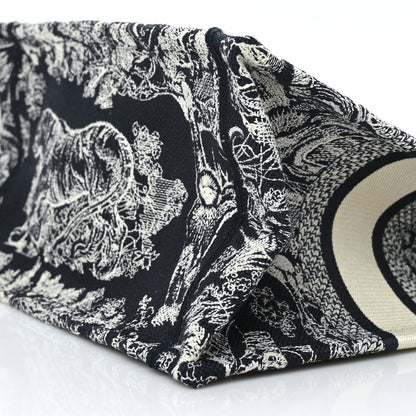 Christian Dior Canvas Embroidered Small Dioriviera Toile De Jouy Book Tote Blue 9 of 9