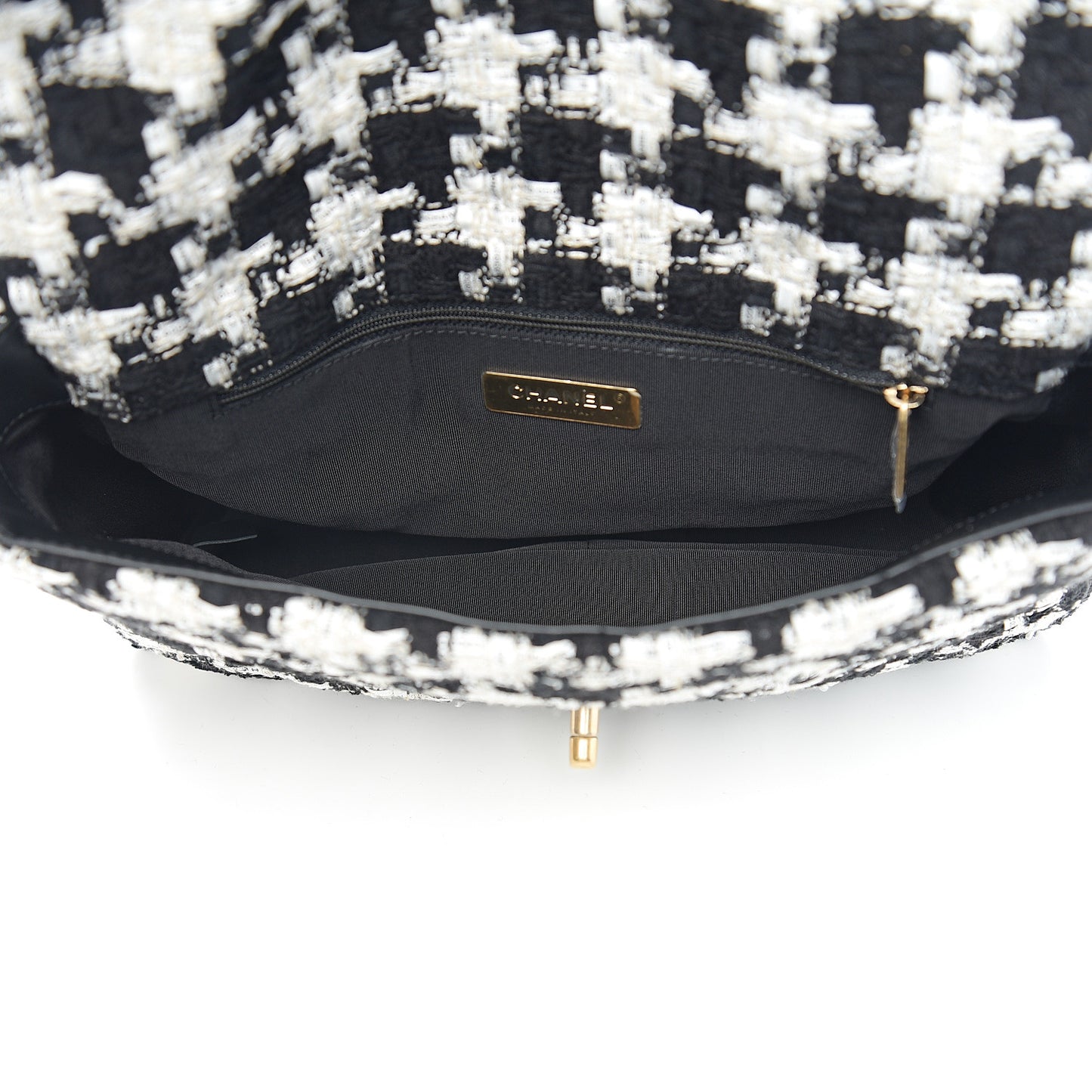 Tweed Quilted Large 19 Flap Black Ecru White