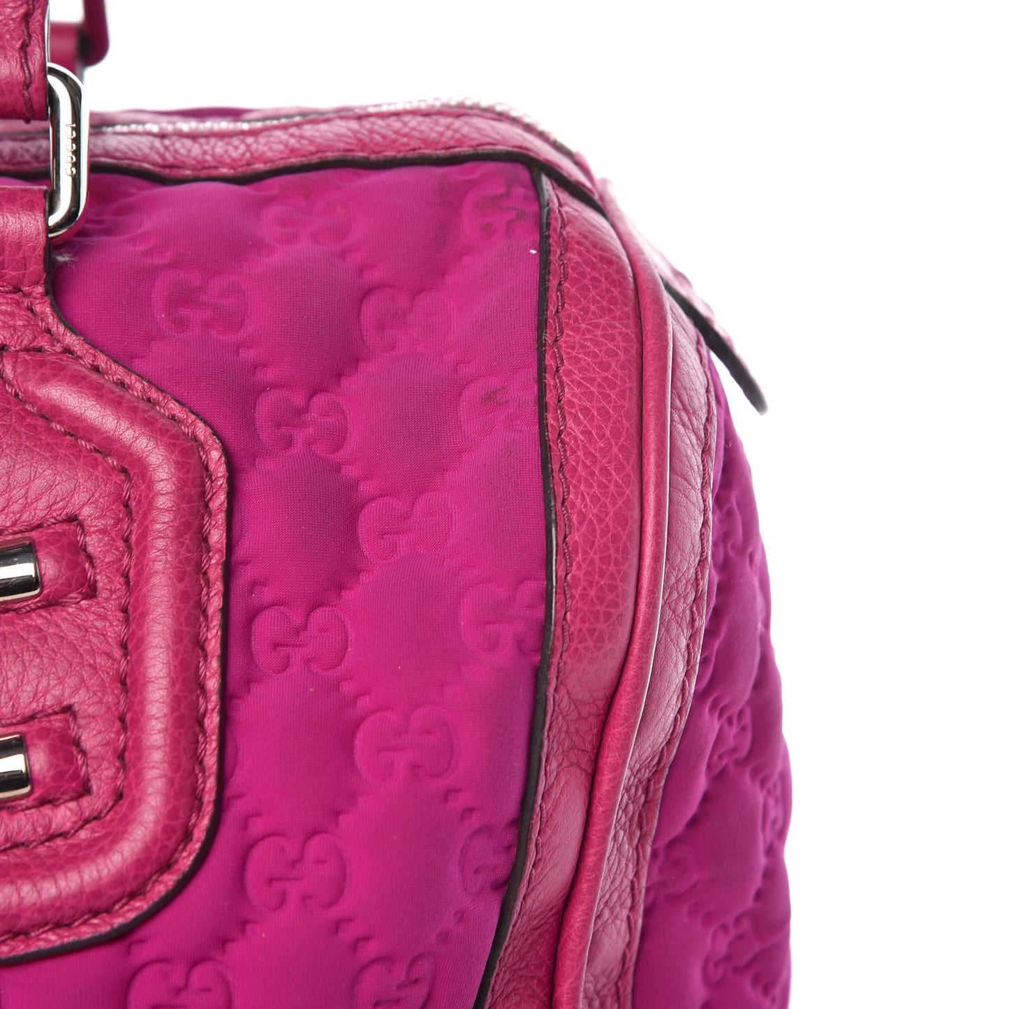 Guccissima Neoprene Techno Tag Medium Boston Magenta