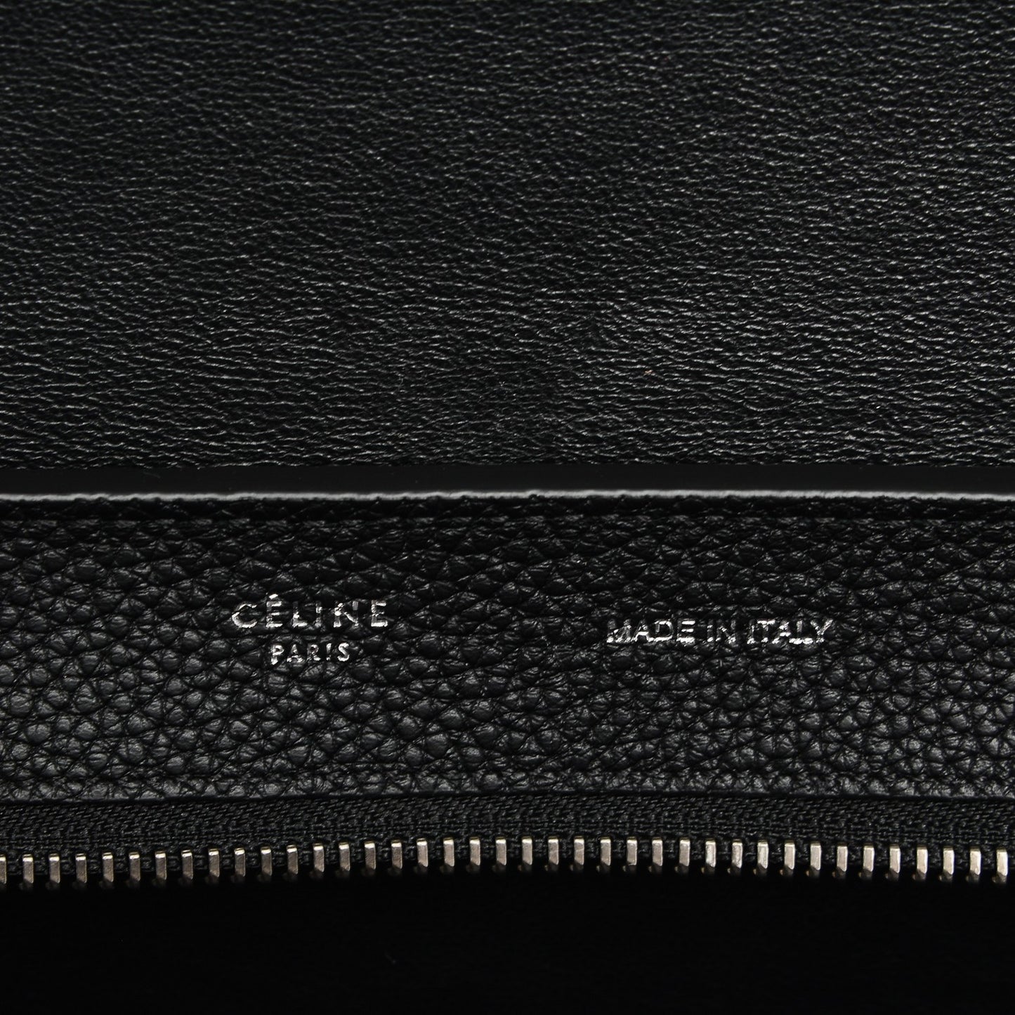 Drummed Calfskin Suede Medium Trapeze Black
