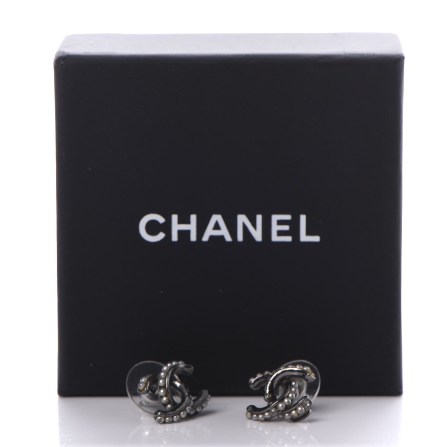 Chanel Pearl Twisted CC Earrings Ruthenium 5 of 5