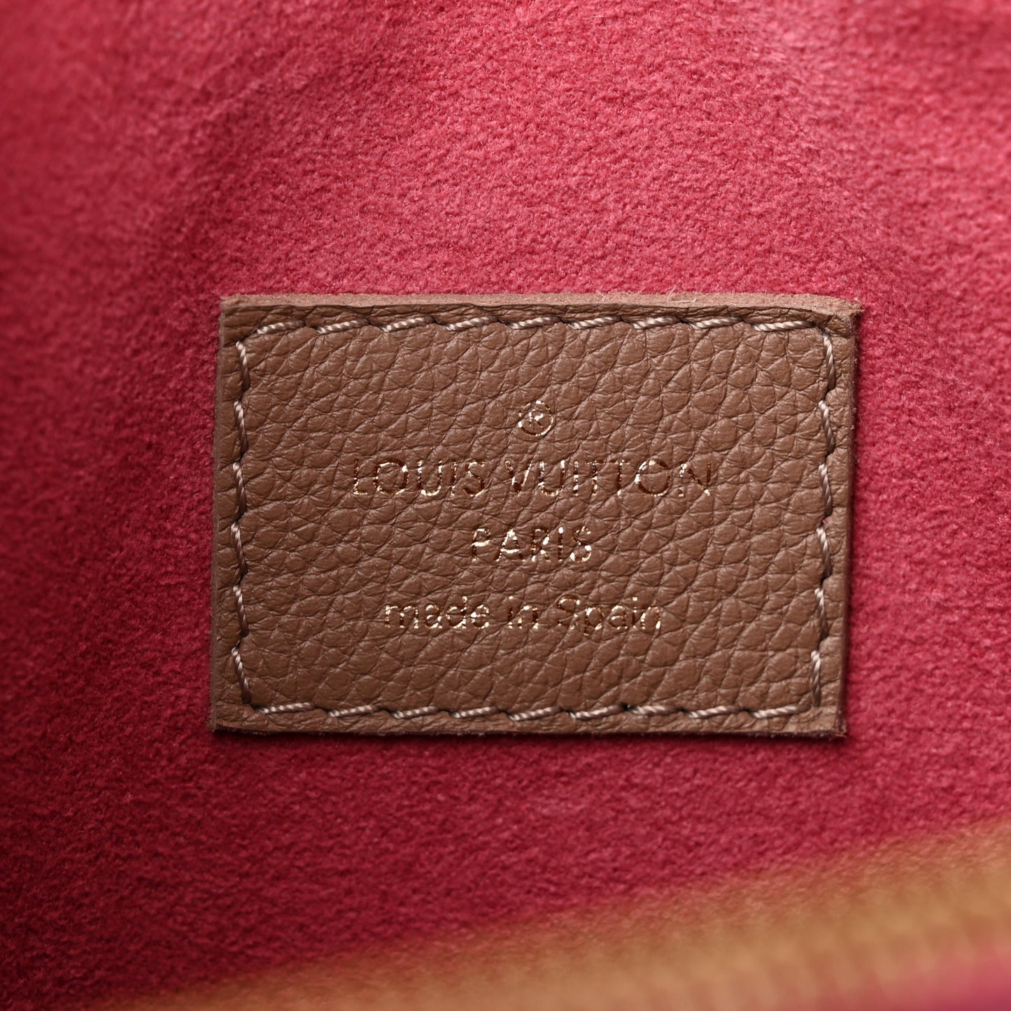 Monogram Victoire Taupe Glace