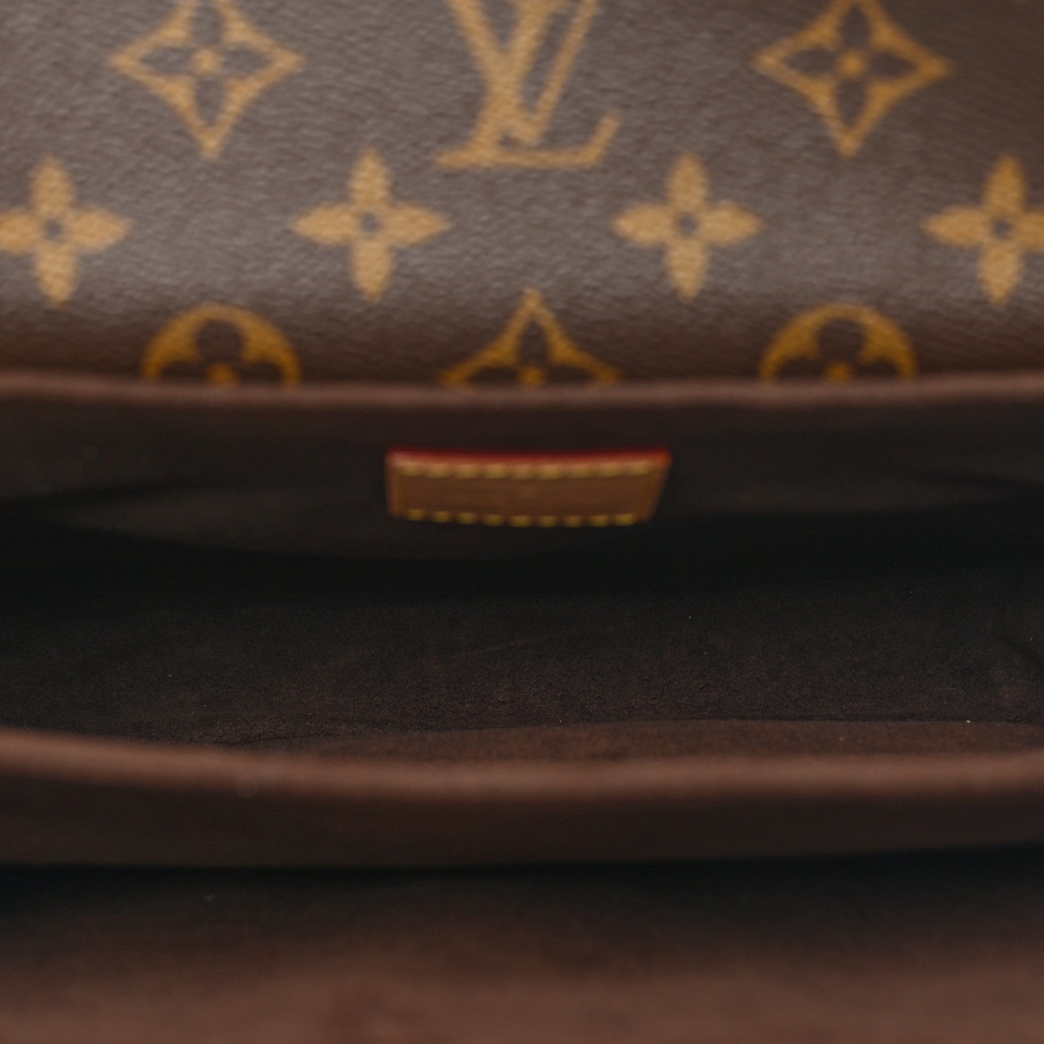 Louis Vuitton Monogram Pochette Metis 6 of 9