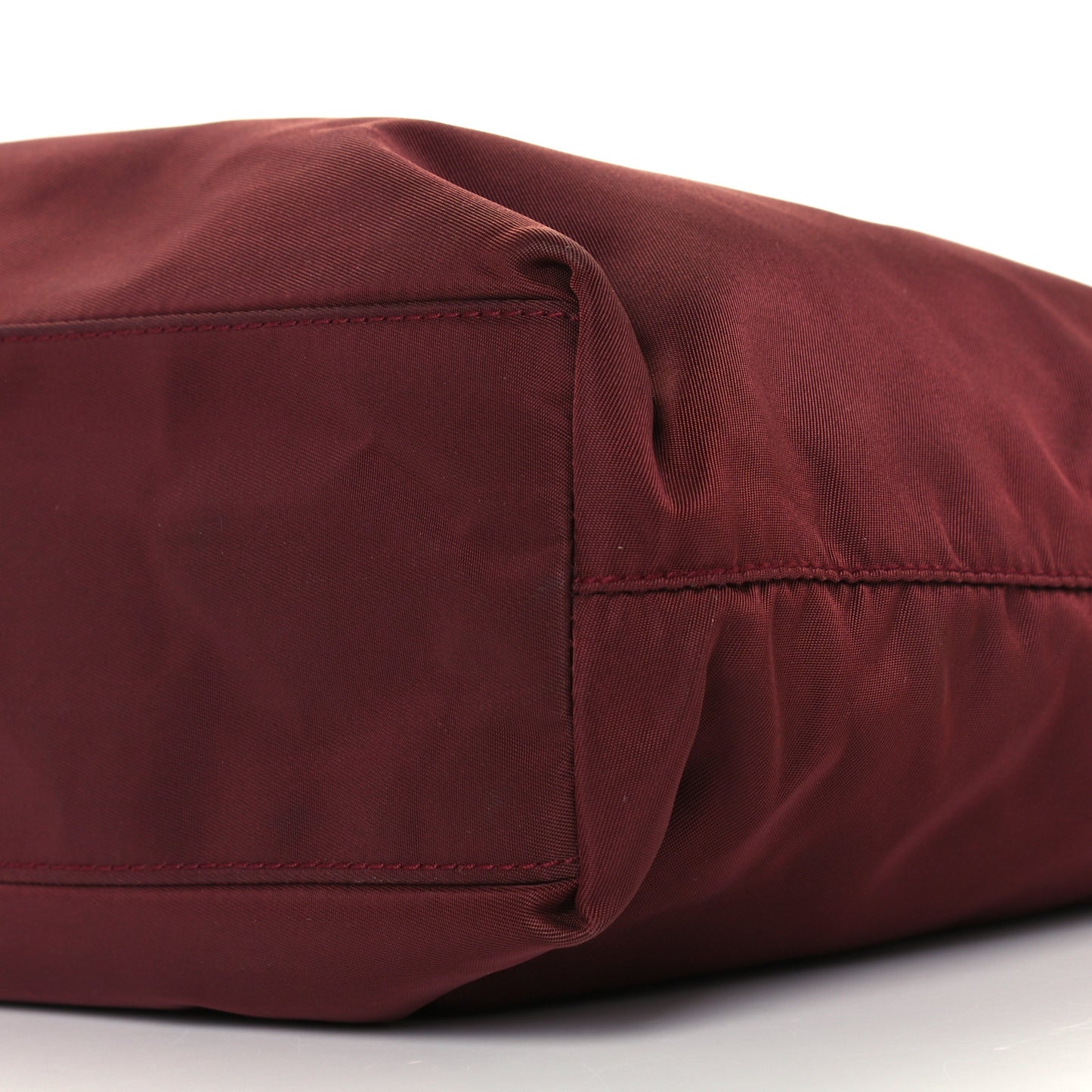 Tessuto Nylon Shoulder Bag Amaranto