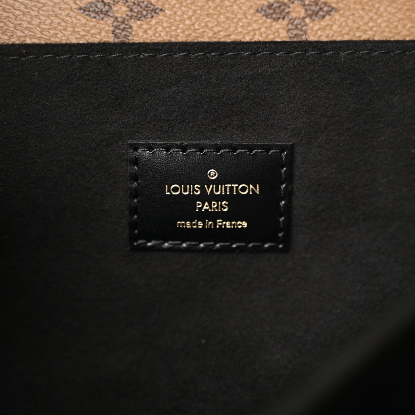 Reverse Monogram Pochette Metis