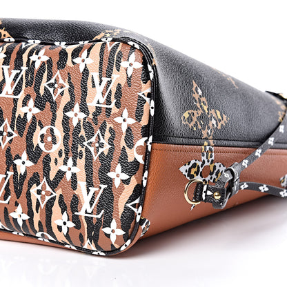 Louis Vuitton Monogram Giant Jungle Neverfull MM Black 10 of 10