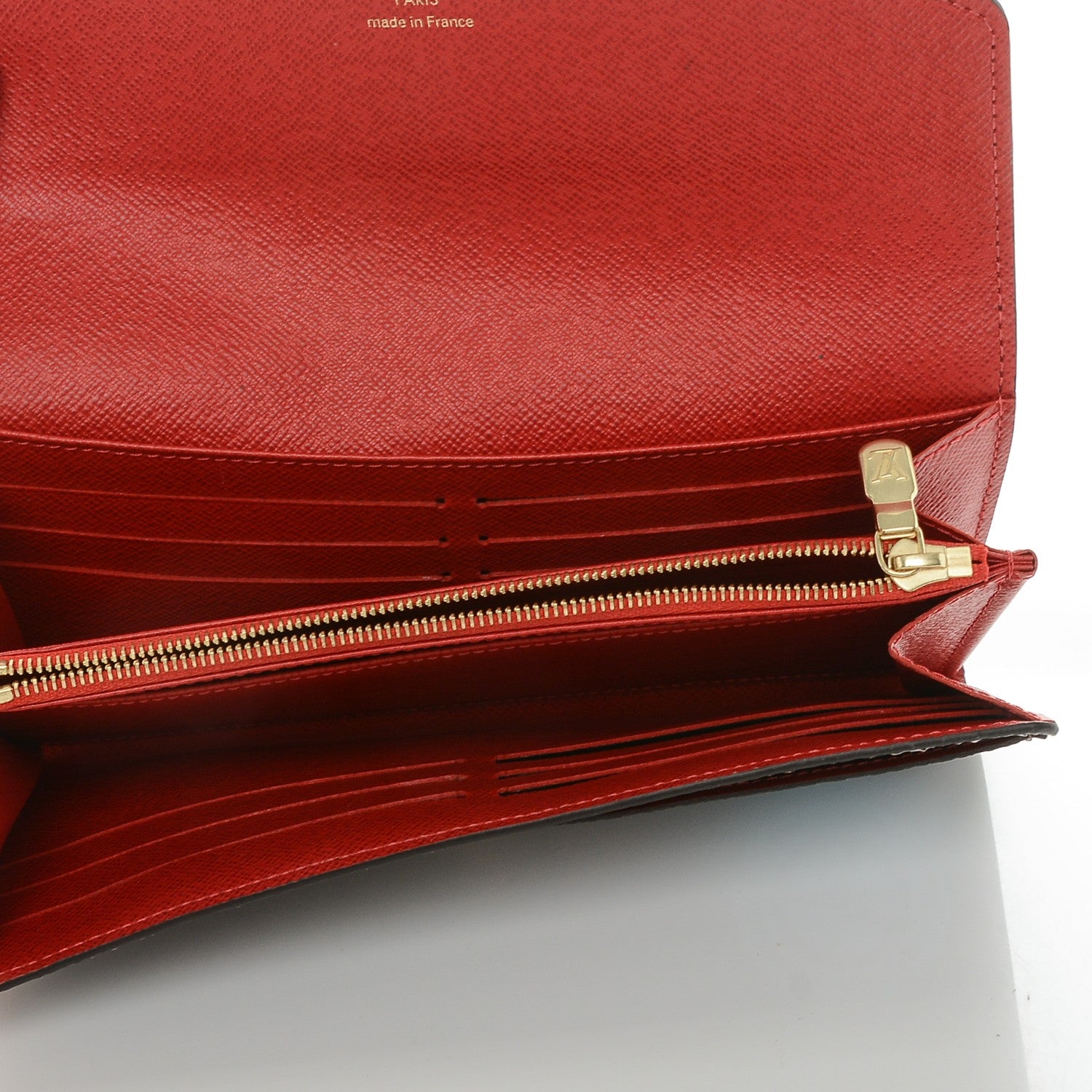 Louis Vuitton Monogram World Tour Sarah Wallet 5 of 6