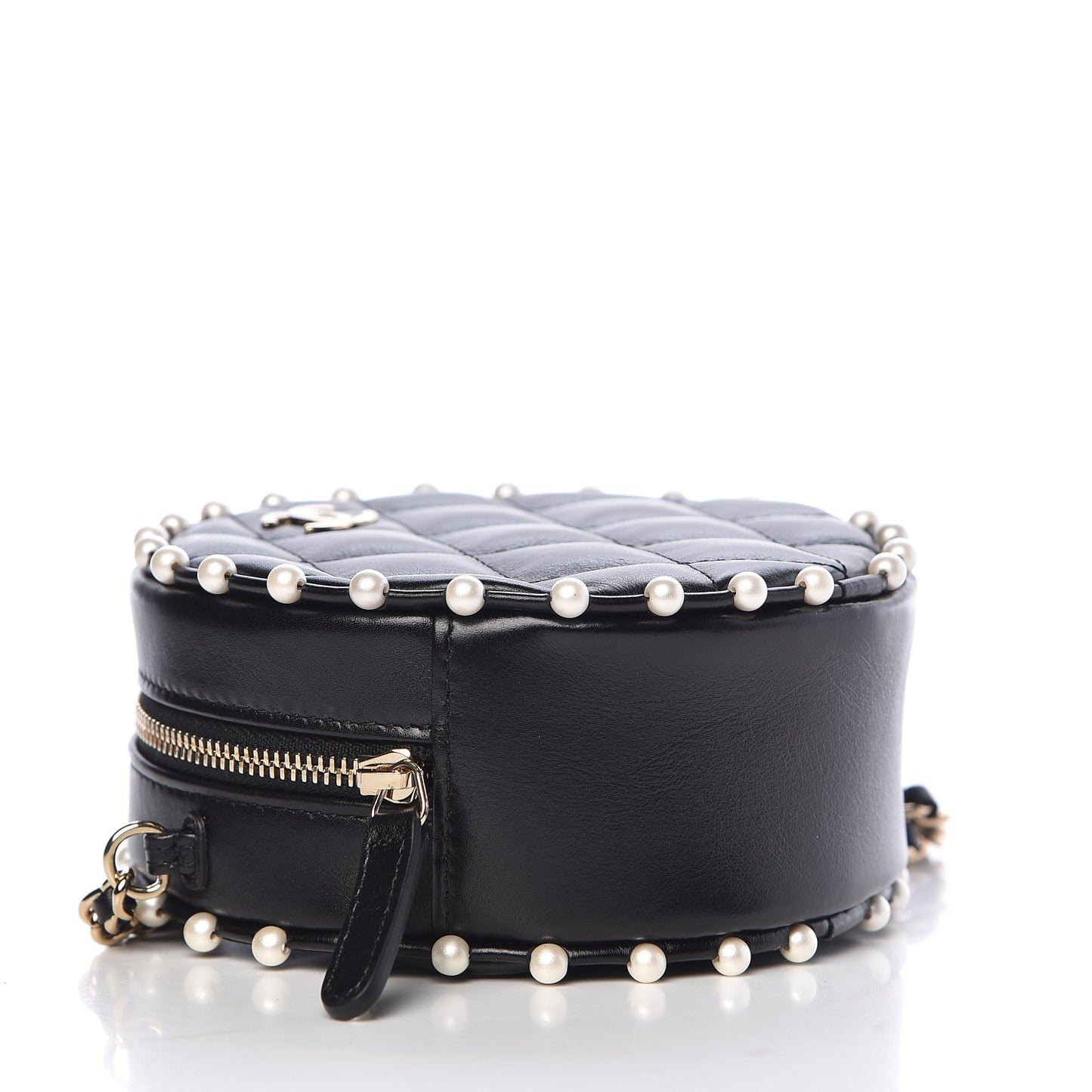 Calfskin Quilted Pearl Round Clutch With Chain Black