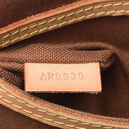 Louis Vuitton Monogram Alma PM 7 of 18