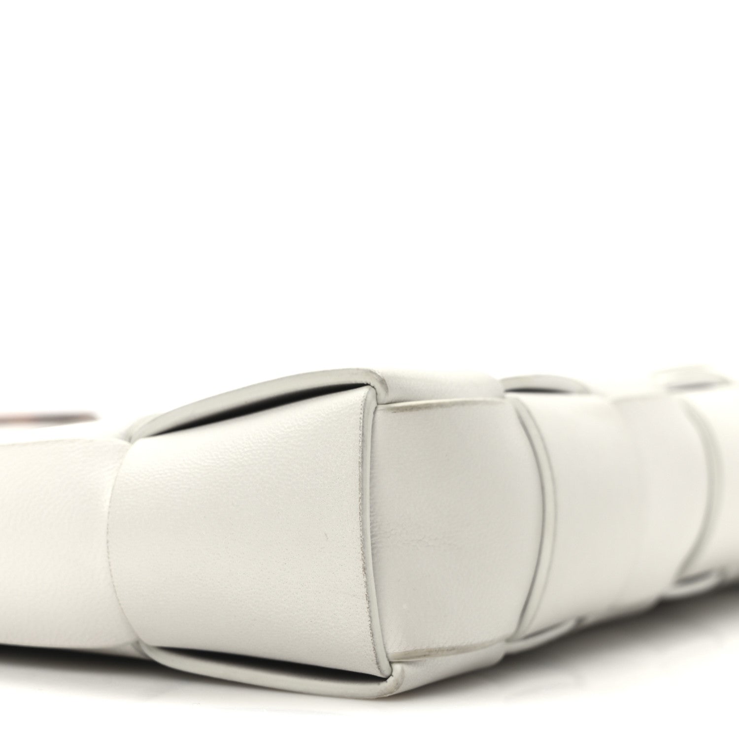 Bottega Veneta Nappa Intrecciato The Snap Clutch White 8 of 9
