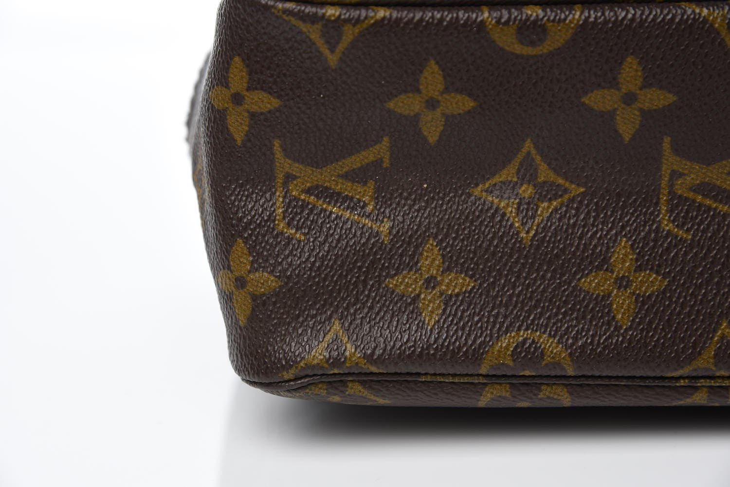 Louis Vuitton Monogram Trousse Toilette 28 9 of 10