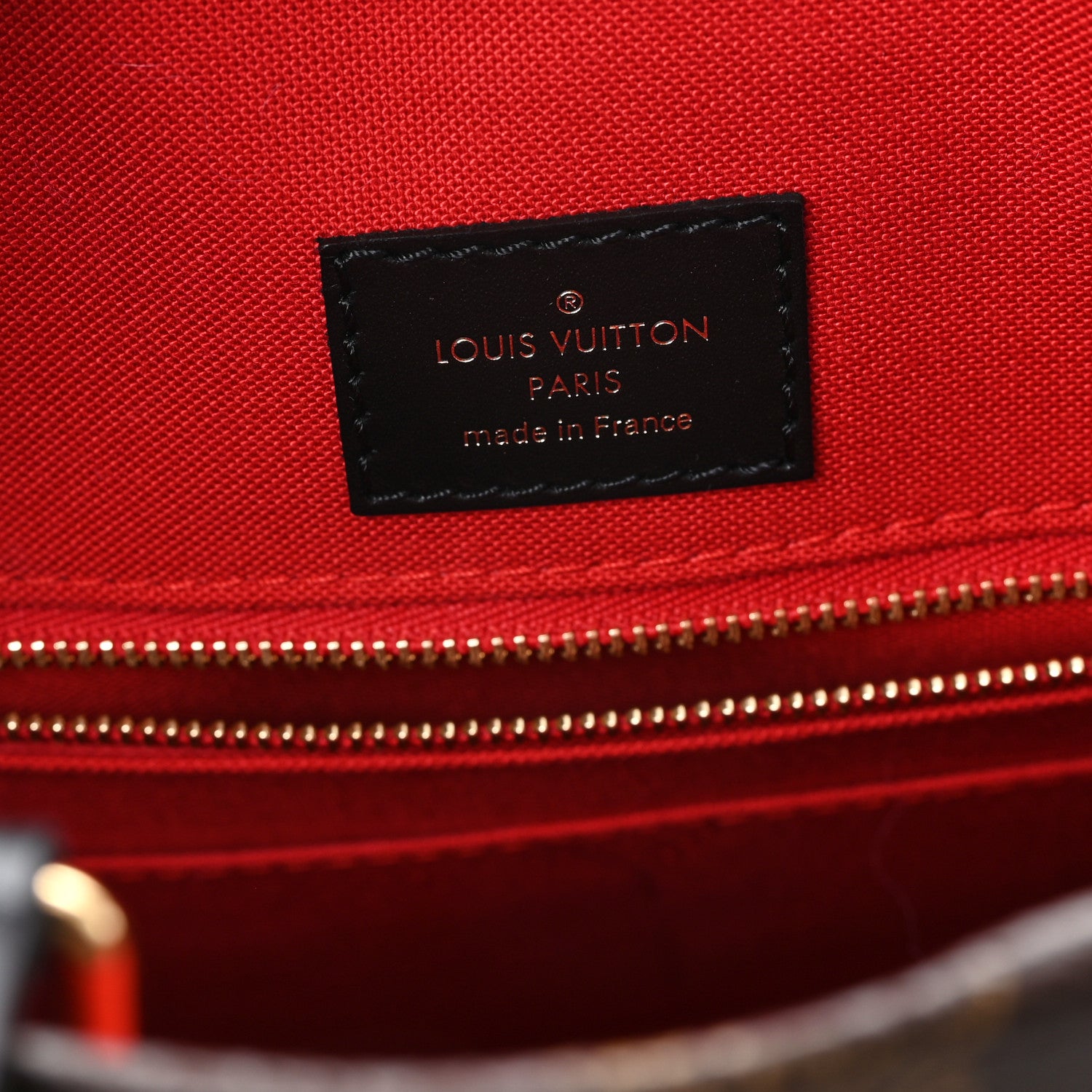 Louis Vuitton Reverse Monogram Giant Onthego MM 6 of 9