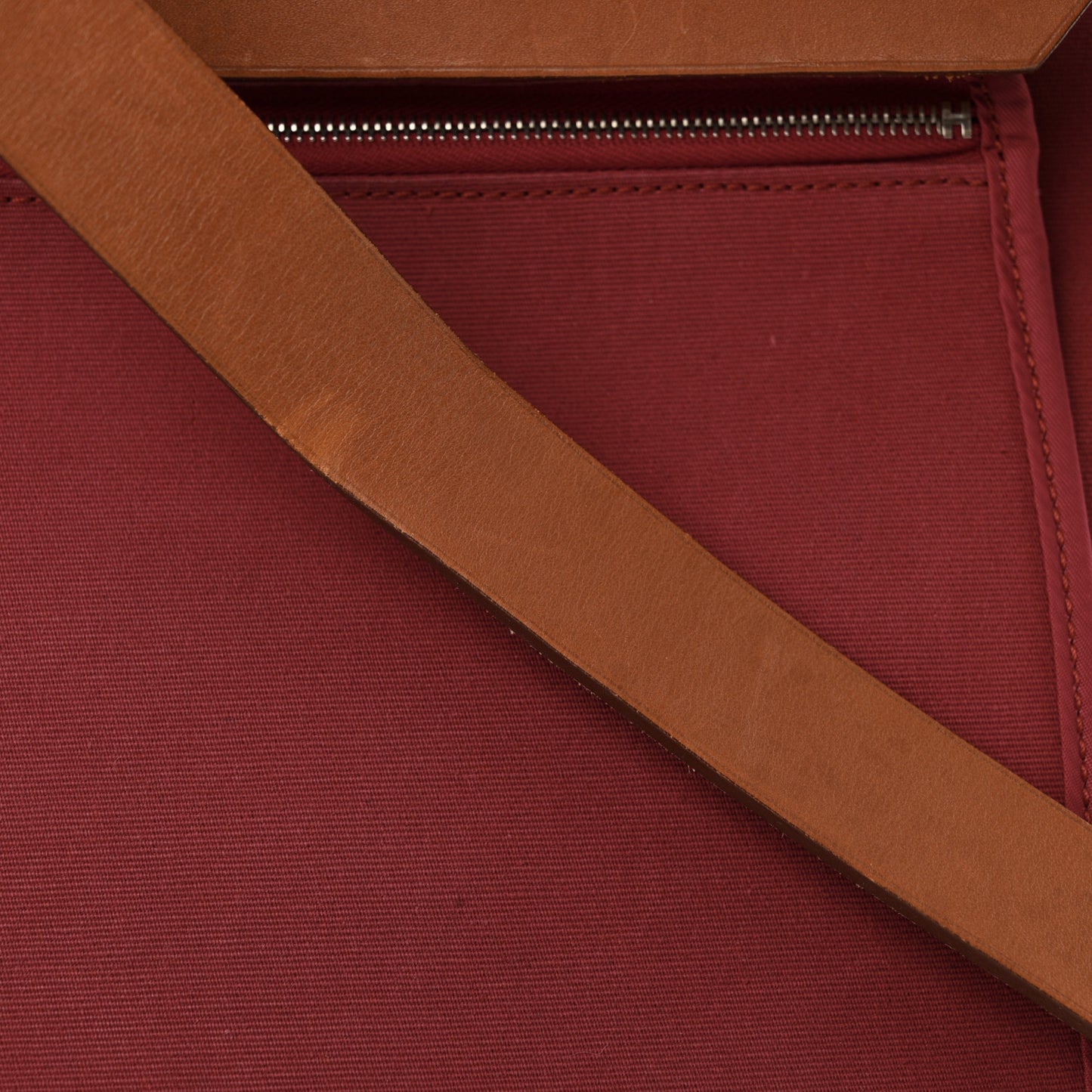 Vache Hunter Toile Herbag Zip 39 MM Rubis Natural