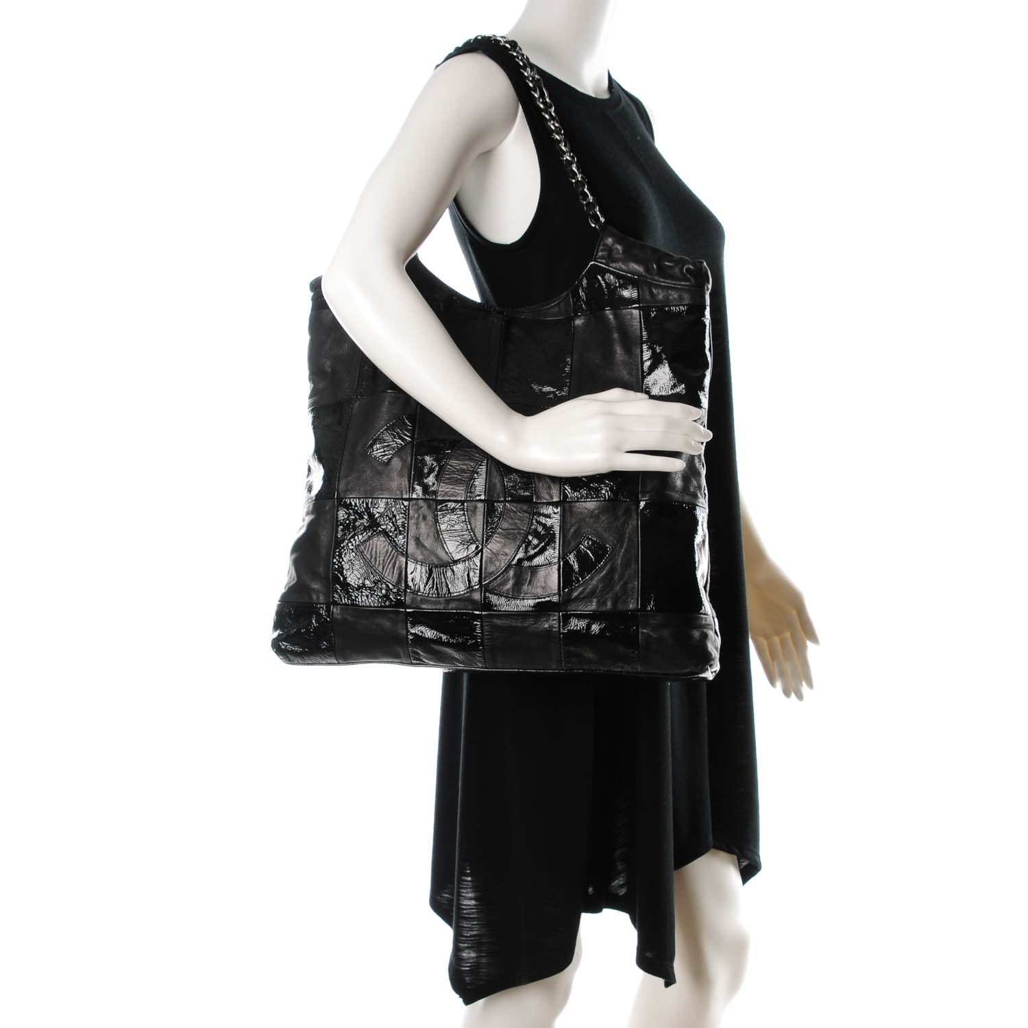 Chanel Patent Calfskin Patchwork Brooklyn Tote Black 2 of 8