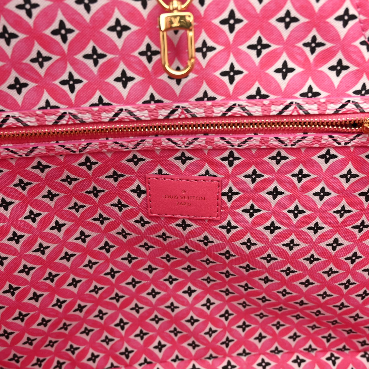 Louis Vuitton Monogram Giant By The Pool 2.0 Neverfull MM Rose 6 of 9