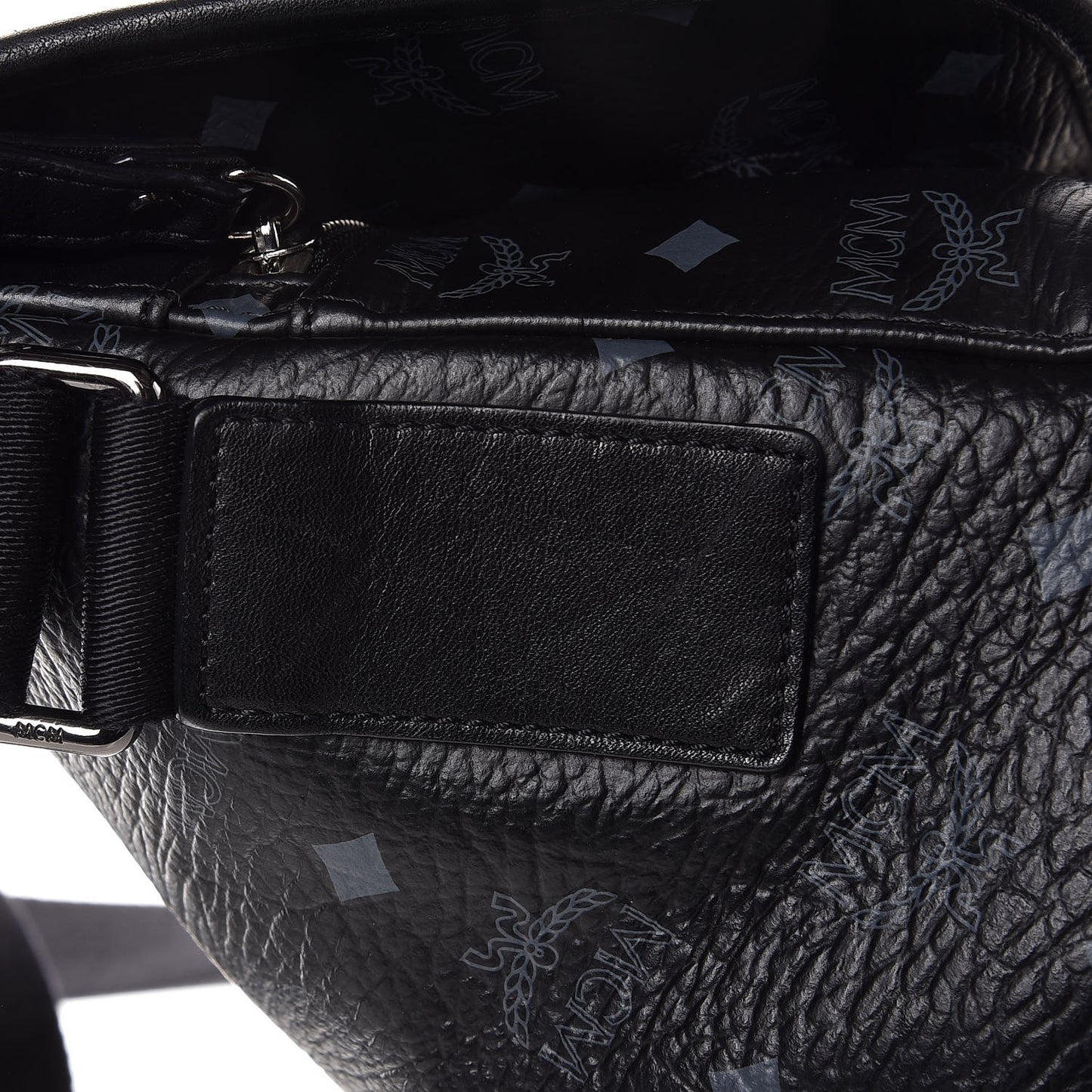Visetos Studded Messenger Black