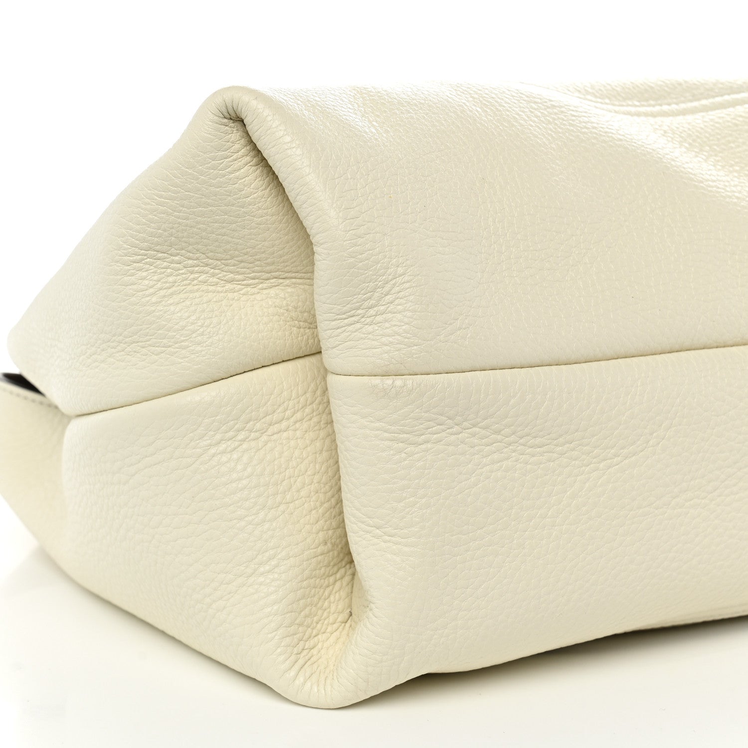 Gucci Grained Calfskin Softbit Maxi Shoulder Bag Dusty White 8 of 9
