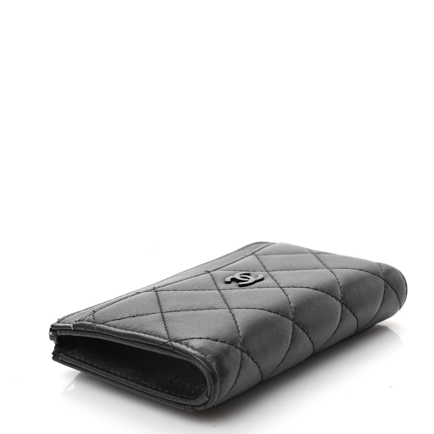 Pearly Lambskin Quilted Zip Card Holder So Black
