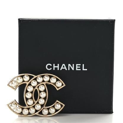 Chanel Pearl CC Brooch Light Gold 5 of 5