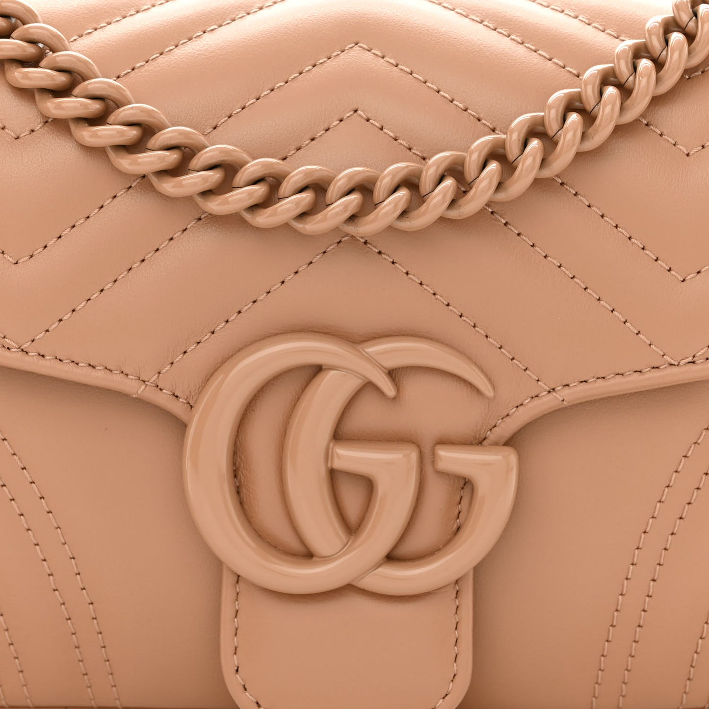 Calfskin Matelasse Monochrome GG Marmont Crossbody Shoulder Bag Camelia Winter Rose